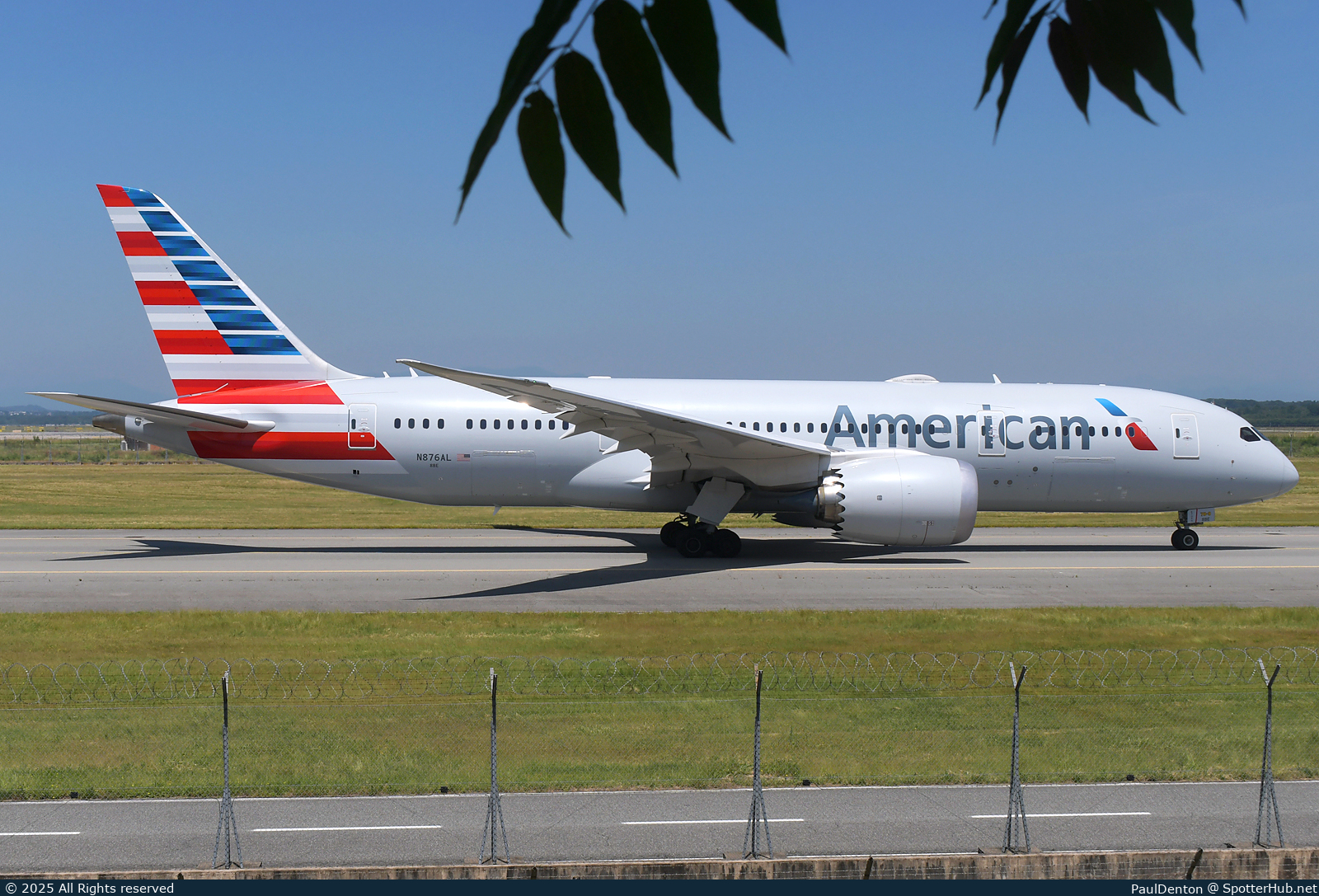 Photo of N876AL - Boeing 787-8 Dreamliner operated by American Airlines