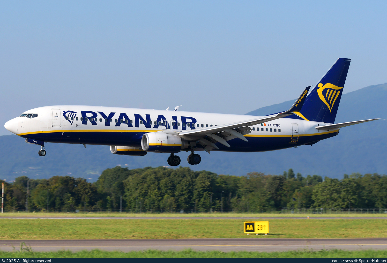 Photo of EI-DWO - Boeing 737-8AS operated by Ryanair