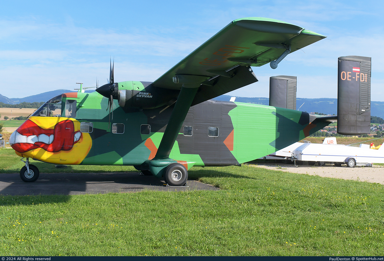 Photo of OE-FDI - Short SC.7 Skyvan 3-100 operated by Pink Aviation