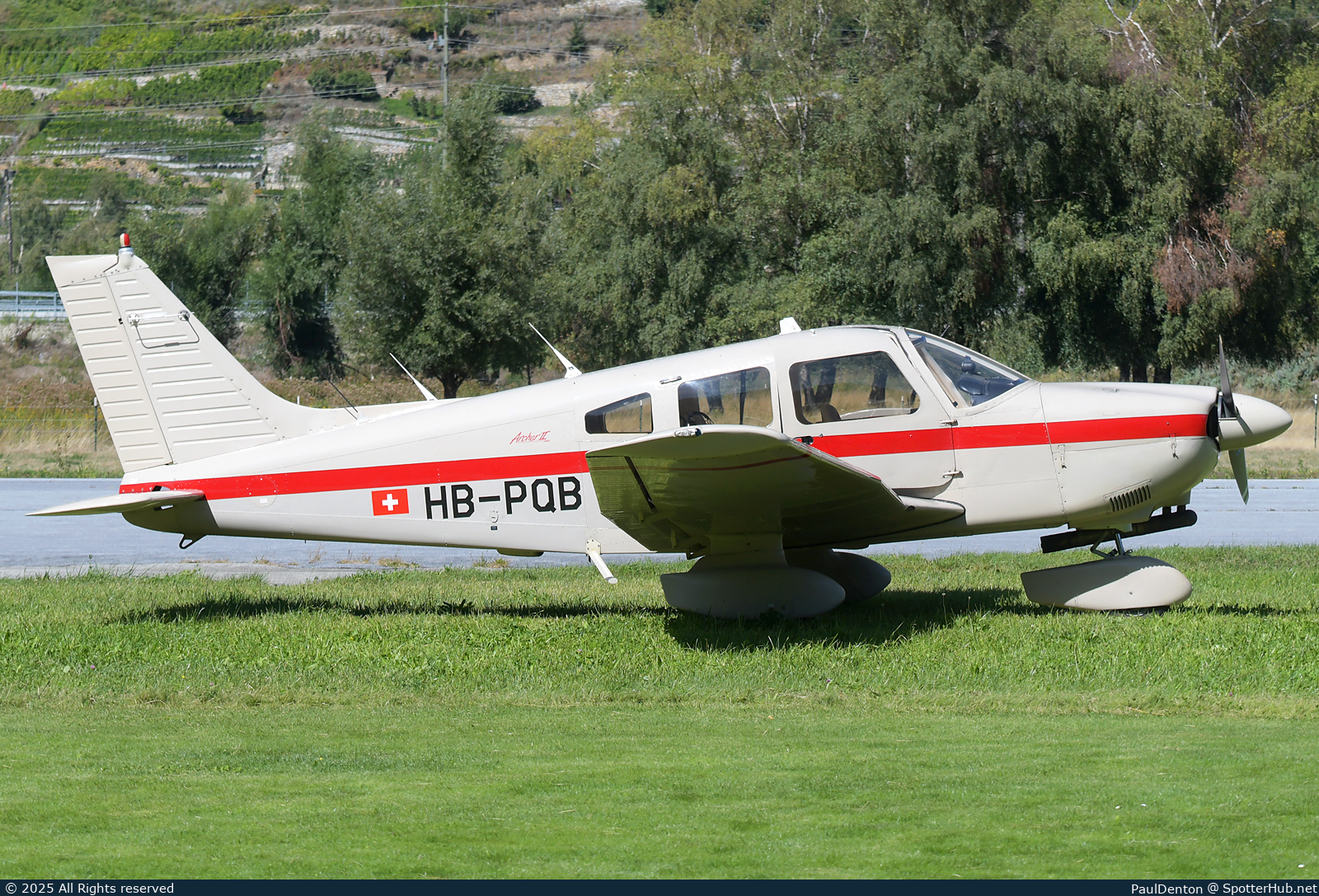 Photo of HB-PQB - Piper PA-28-181 Archer II operated by Fluggruppe Oberwallis
