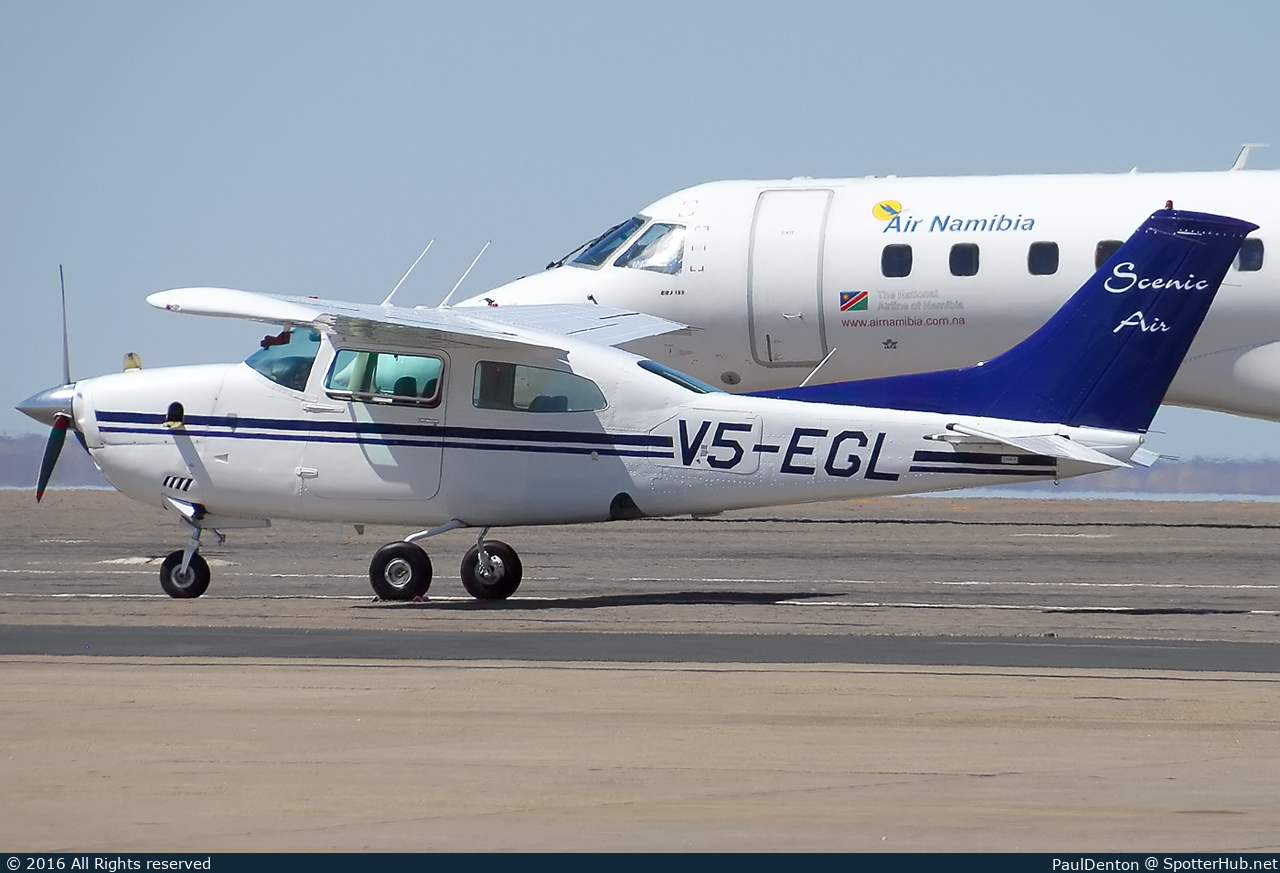 Photo of V5-EGL - Cessna 210L Centurion II operated by Scenic Air Namibia