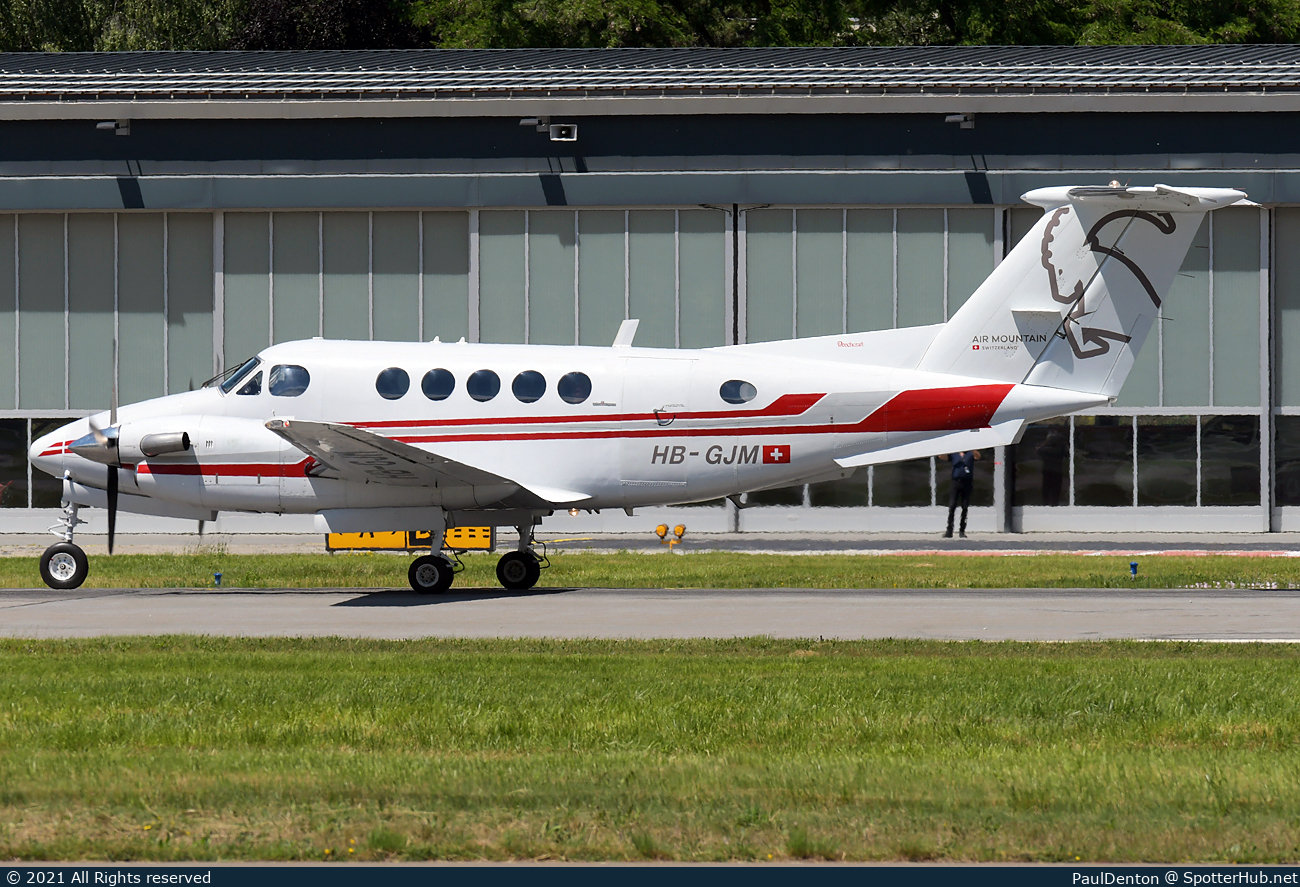 Photo of HB-GJM - Beechcraft 200 Super King Air operated by Air Mountain