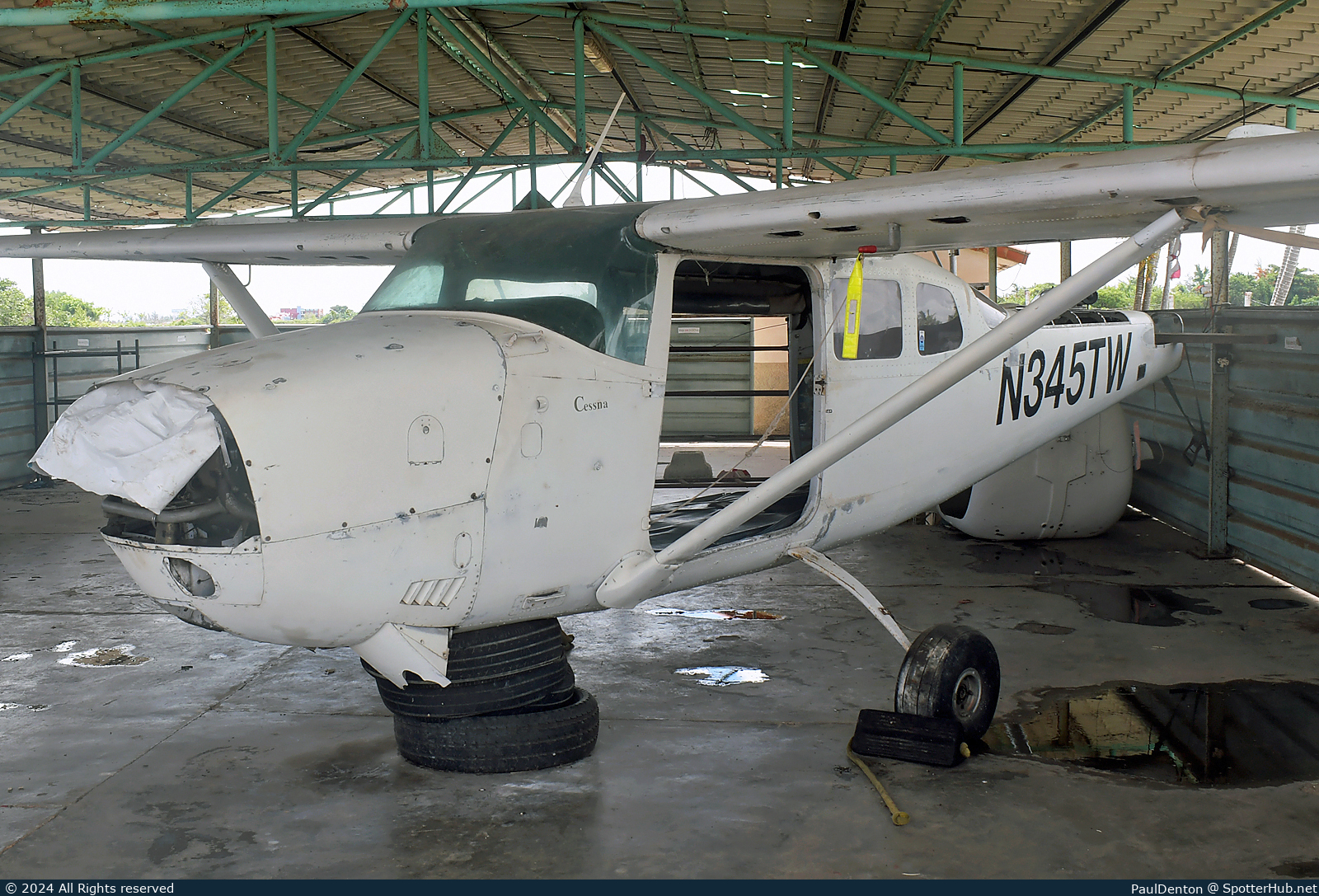 Photo of N345TW - Cessna U206F Stationair operated by Private
