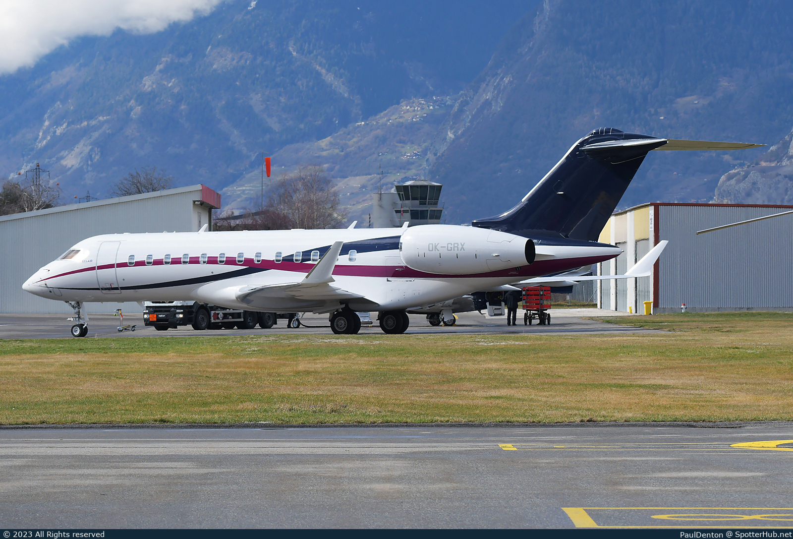 Photo of OK-GRX - Bombardier Global 6000 operated by Eclair Aviation