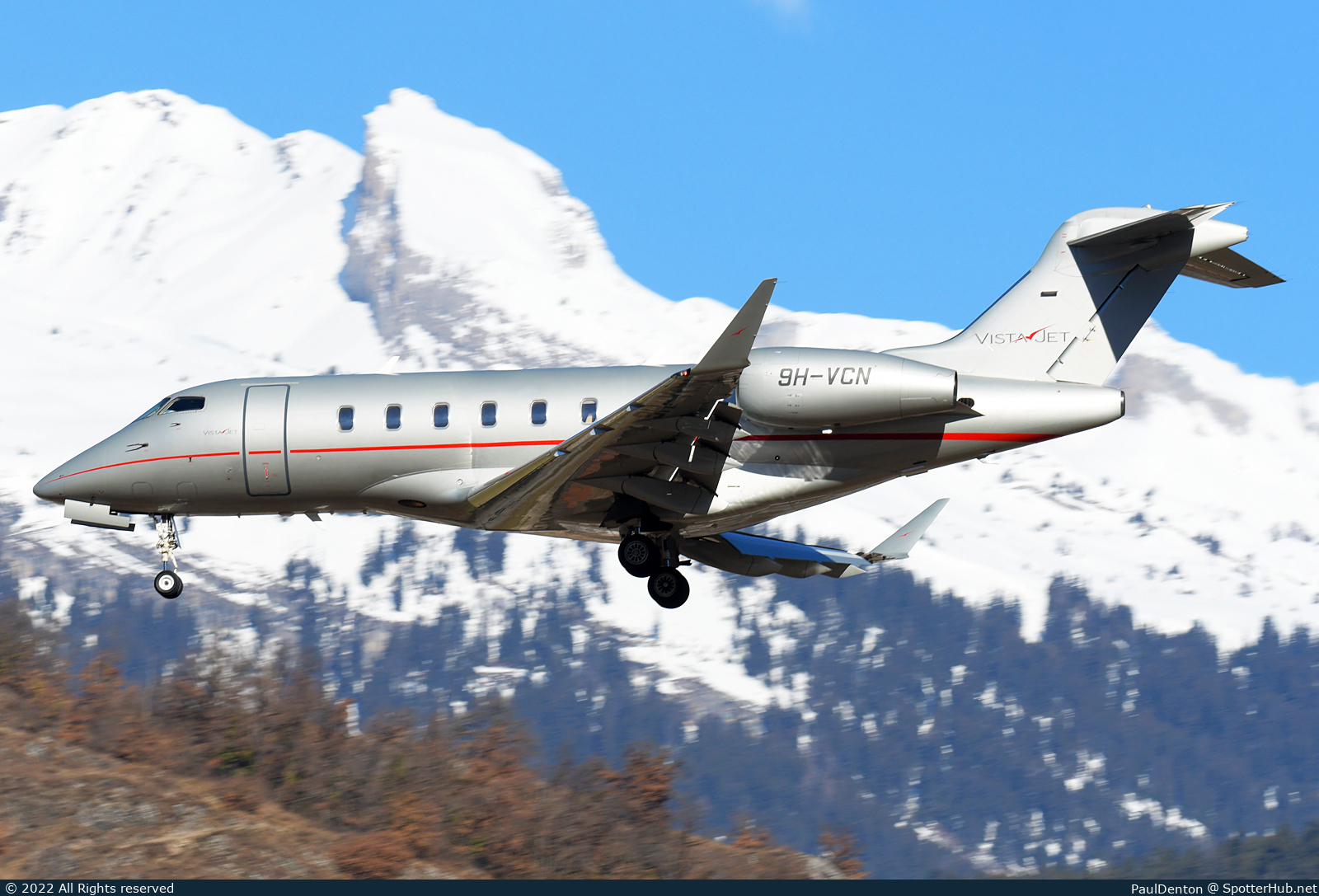 Photo of 9H-VCN - Bombardier Challenger 350 operated by VistaJet