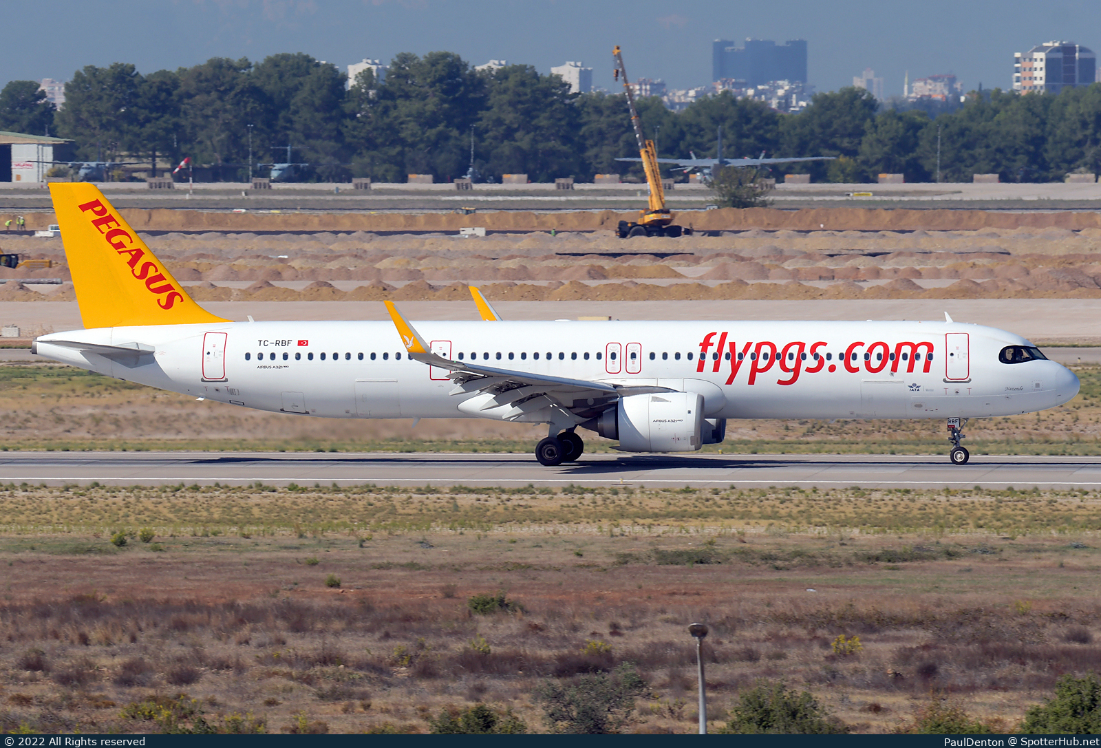 Photo of TC-RBF - Airbus A321-251NX operated by Pegasus Airlines