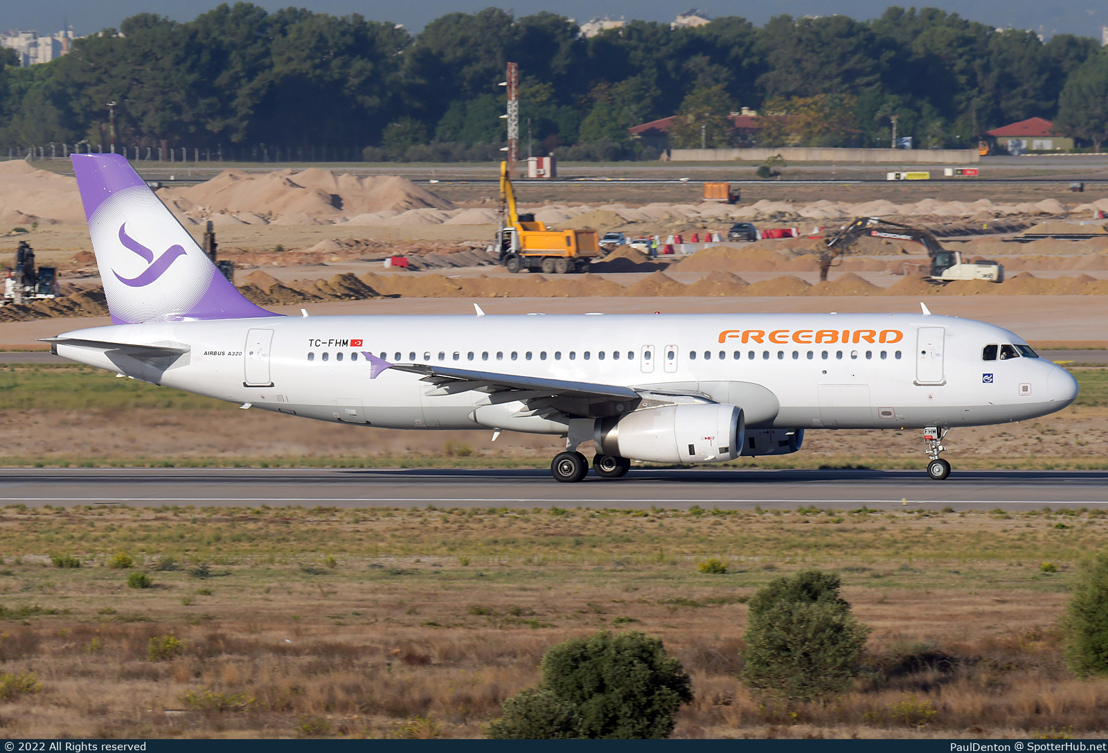Photo of TC-FHM - Airbus A320-232 operated by Freebird Airlines
