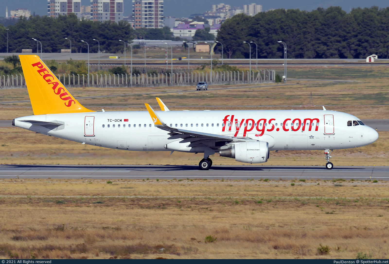 Photo of TC-DCM - Airbus A320-214 operated by Pegasus Airlines