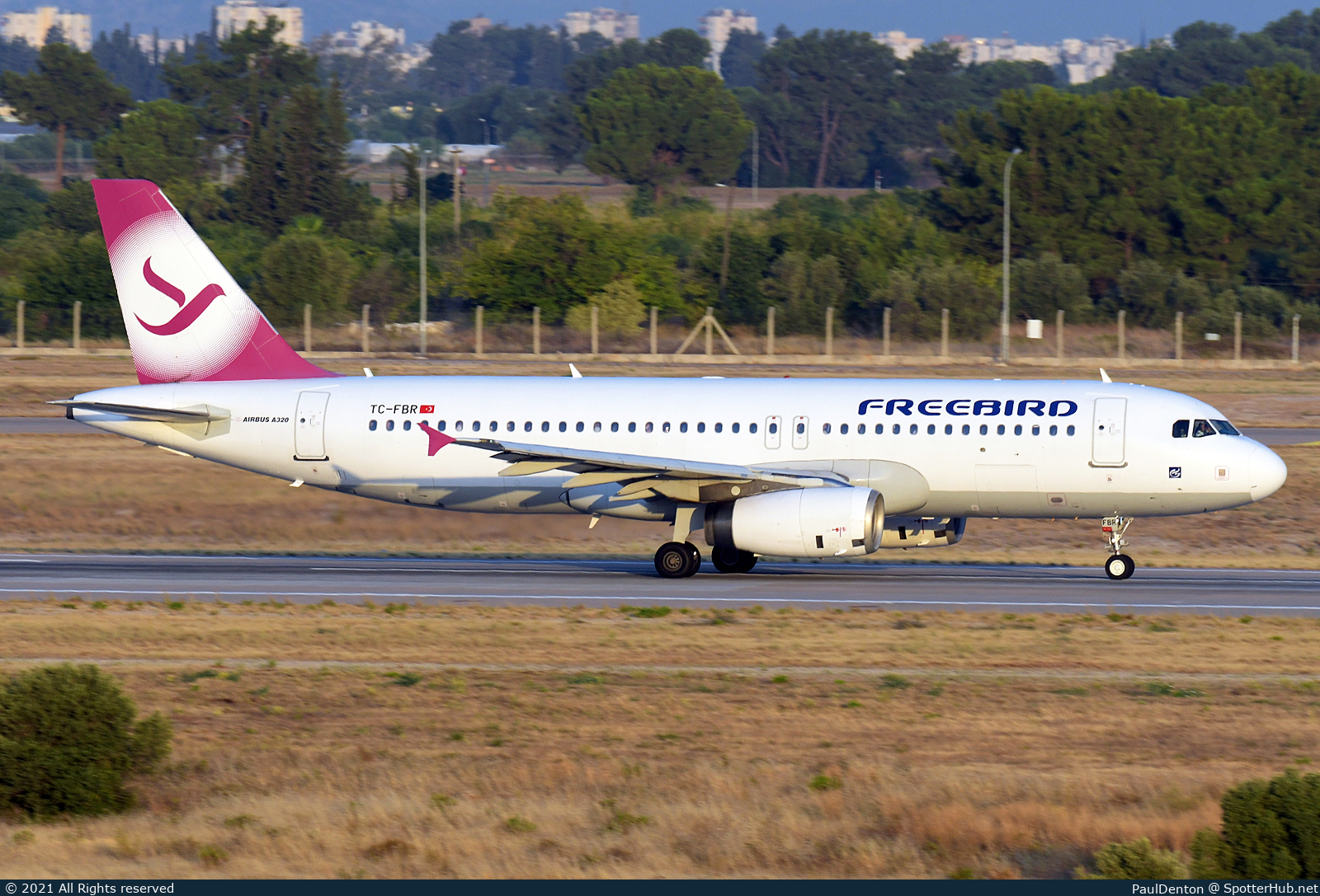 Photo of TC-FBR - Airbus A320-232 operated by Freebird Airlines