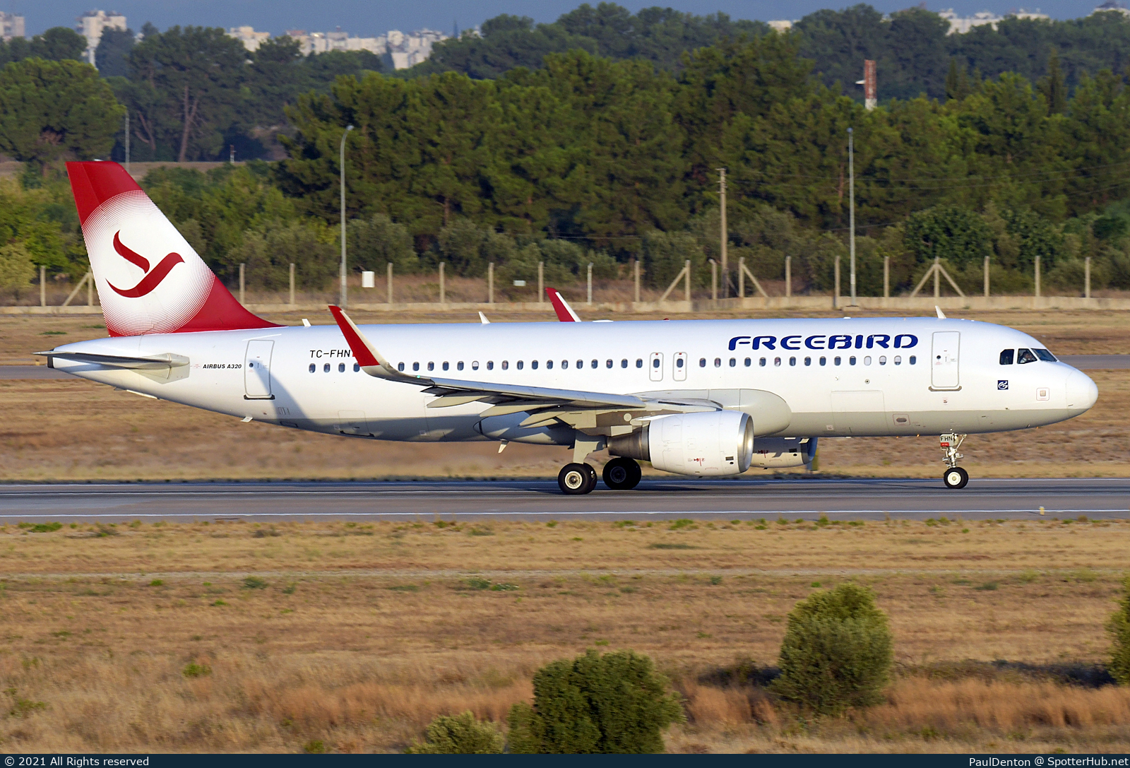 Photo of TC-FHN - Airbus A320-214 operated by Freebird Airlines