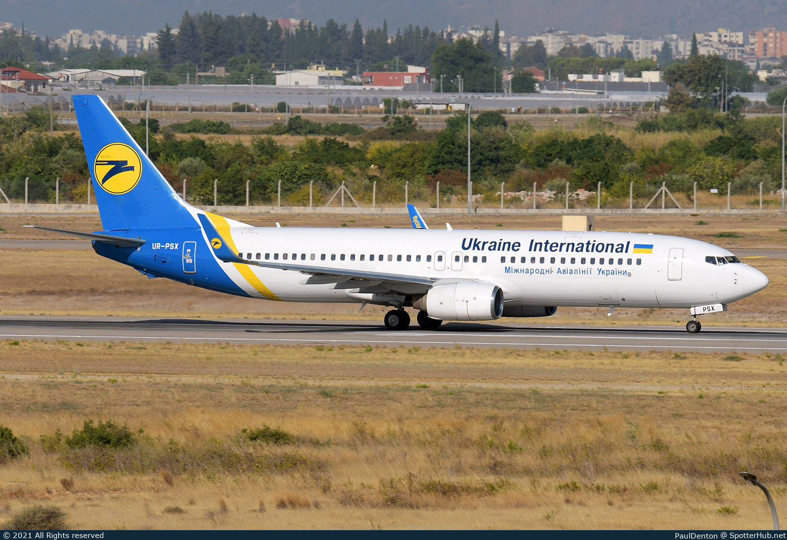 Photo of UR-PSX - Boeing 737-8EH operated by Ukraine International Airlines