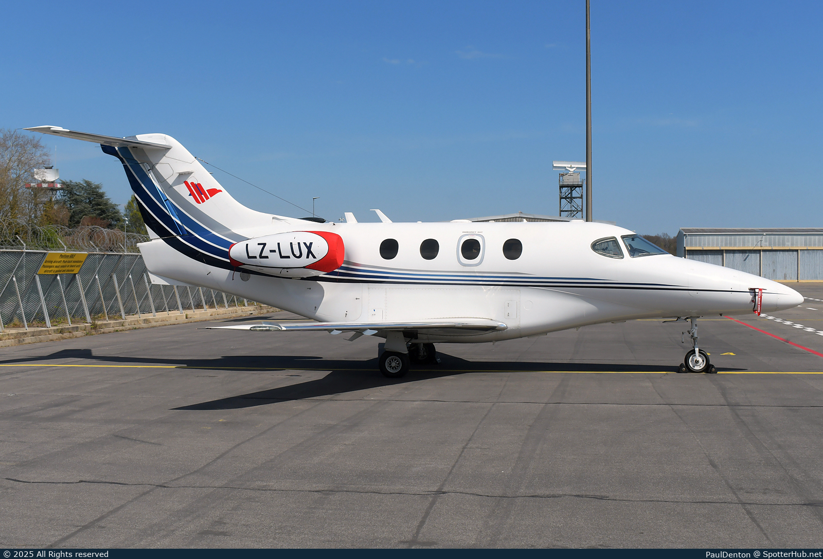 Photo of LZ-LUX - Hawker Beechcraft 390 Premier I operated by Paradox Jets