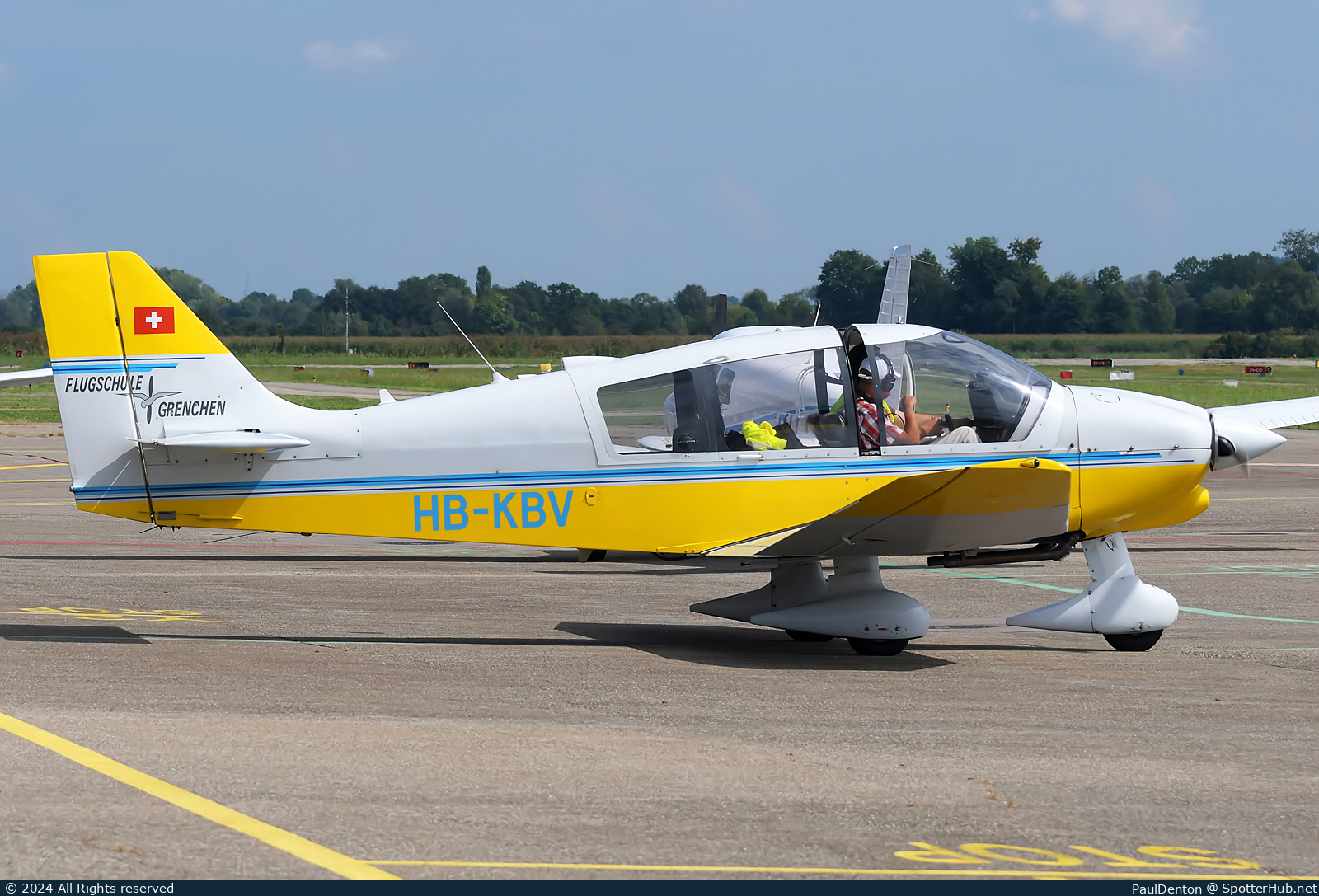 Photo of HB-KBV - Robin DR400/140B Major operated by Segel- und Motorfluggruppe Grenchen