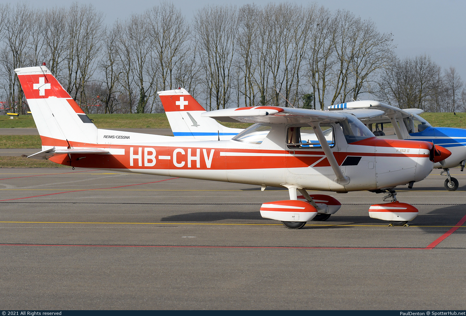 Photo of HB-CHV - Reims-Cessna F152 II operated by Aéroformation