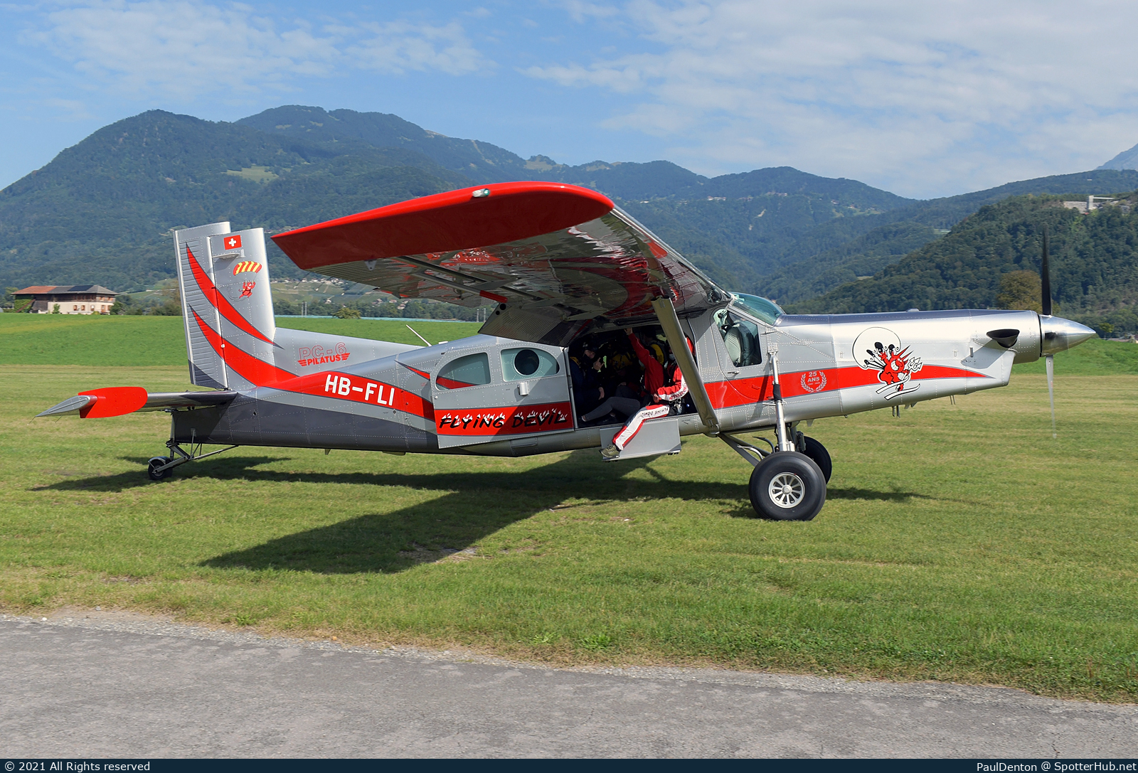 Photo of HB-FLI - Pilatus PC-6/B2-H4 Turbo Porter operated by Flying Devil