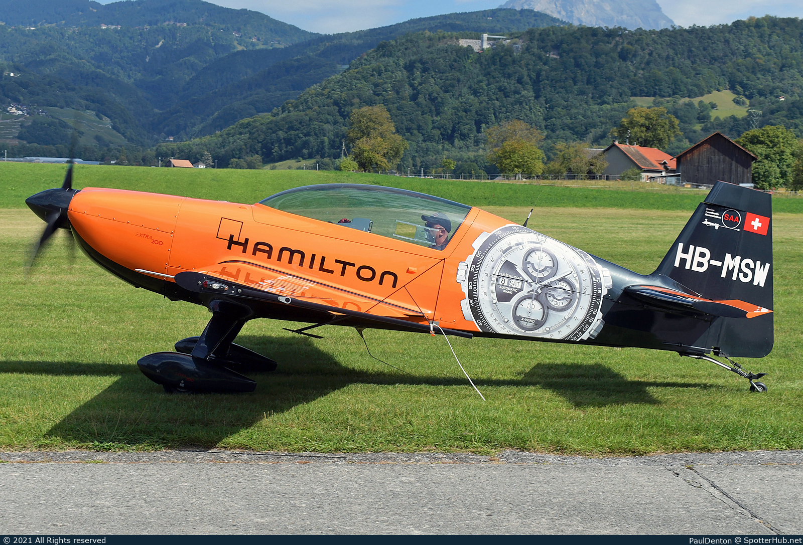 Photo of HB-MSW - Extra EA-200 operated by Groupe de Vol à Moteur du Chablais