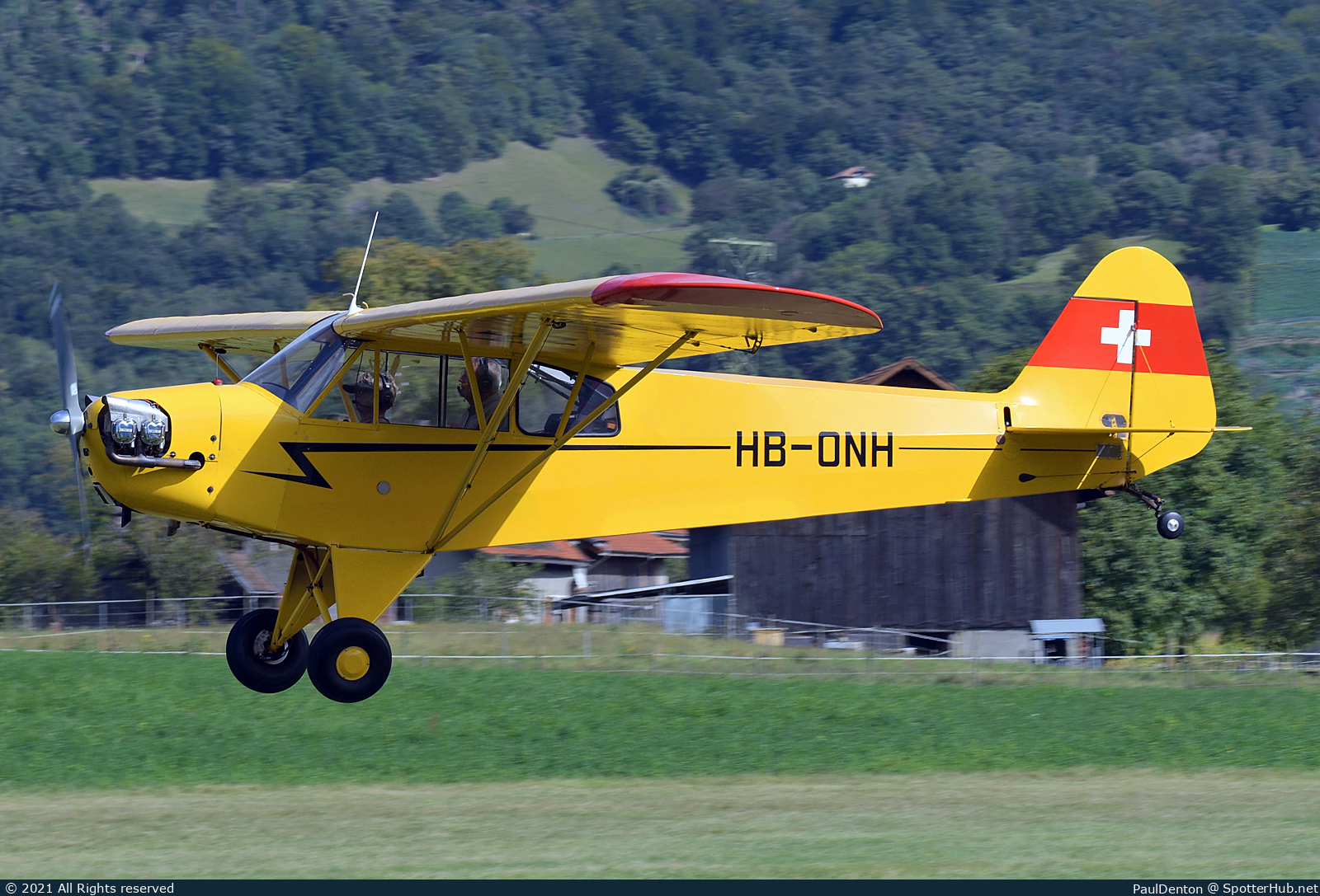 Photo of HB-ONH - Piper J-3C-65 Cub operated by Groupe de Vol à Moteur du Chablais