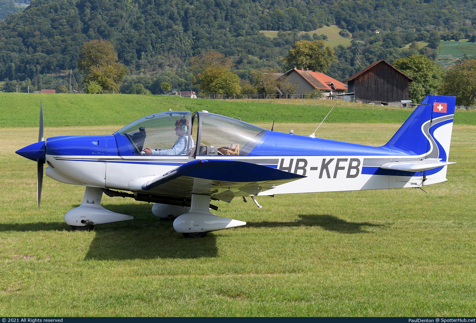 Photo of HB-KFB - Robin HR200/160 operated by Groupe de Vol à Moteur du Chablais
