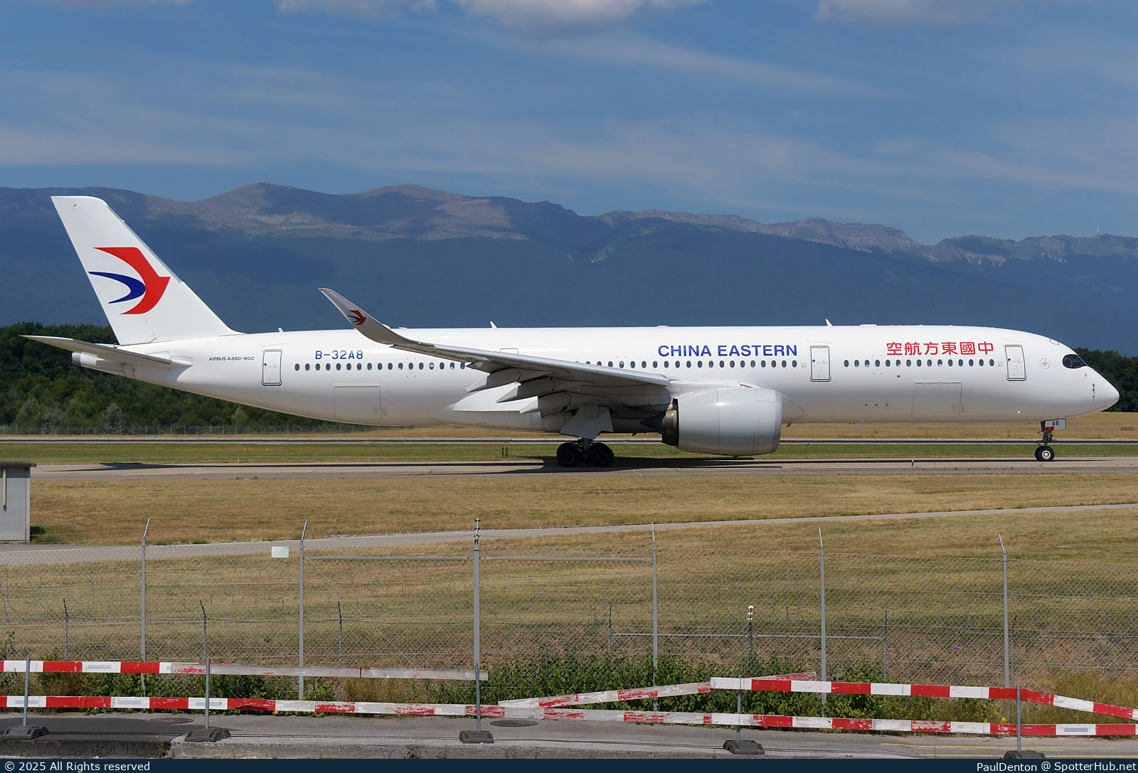 Photo of B-32A8 - Airbus A350-941 operated by China Eastern Airlines