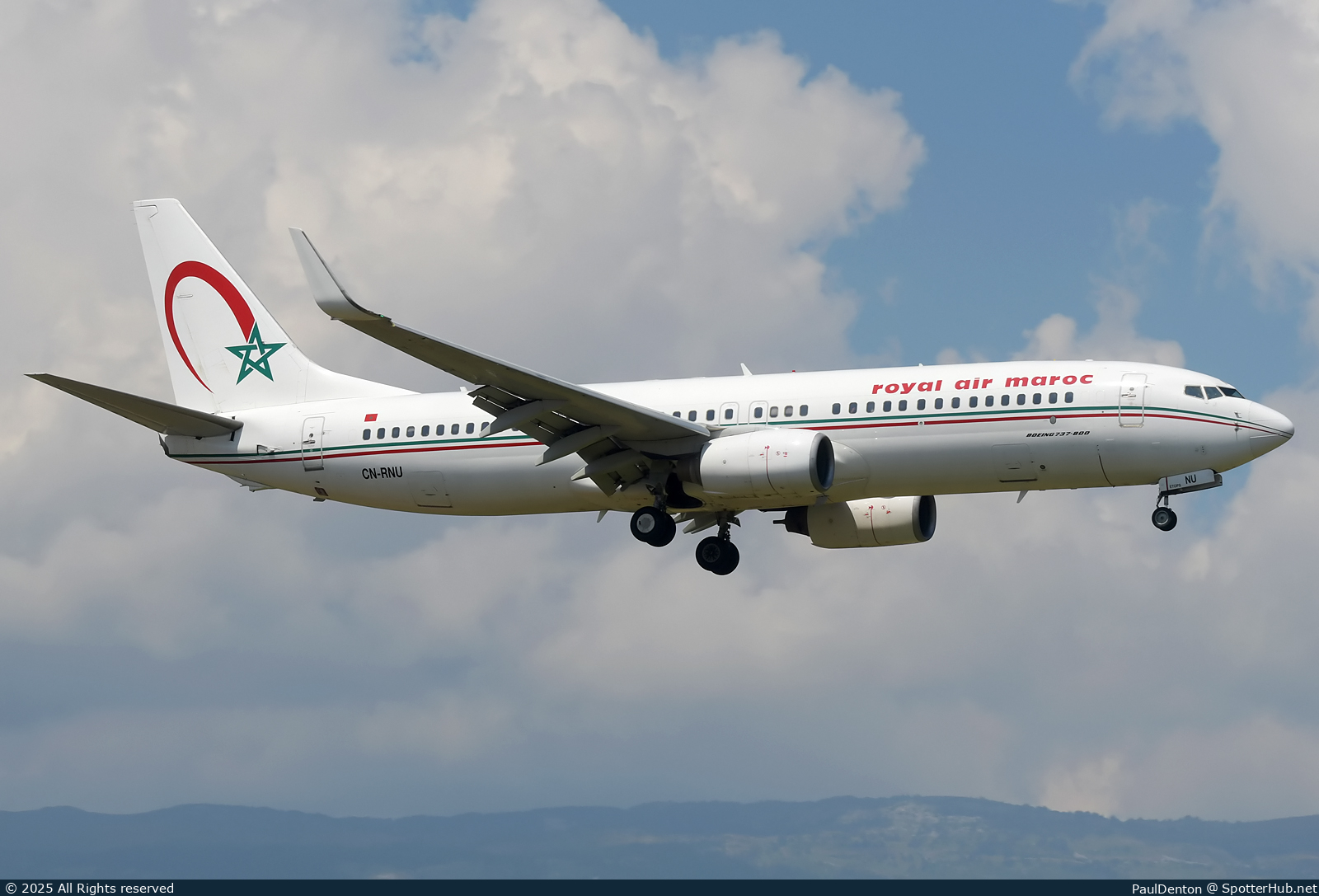 Photo of CN-RNU - Boeing 737-8B6 operated by Royal Air Maroc