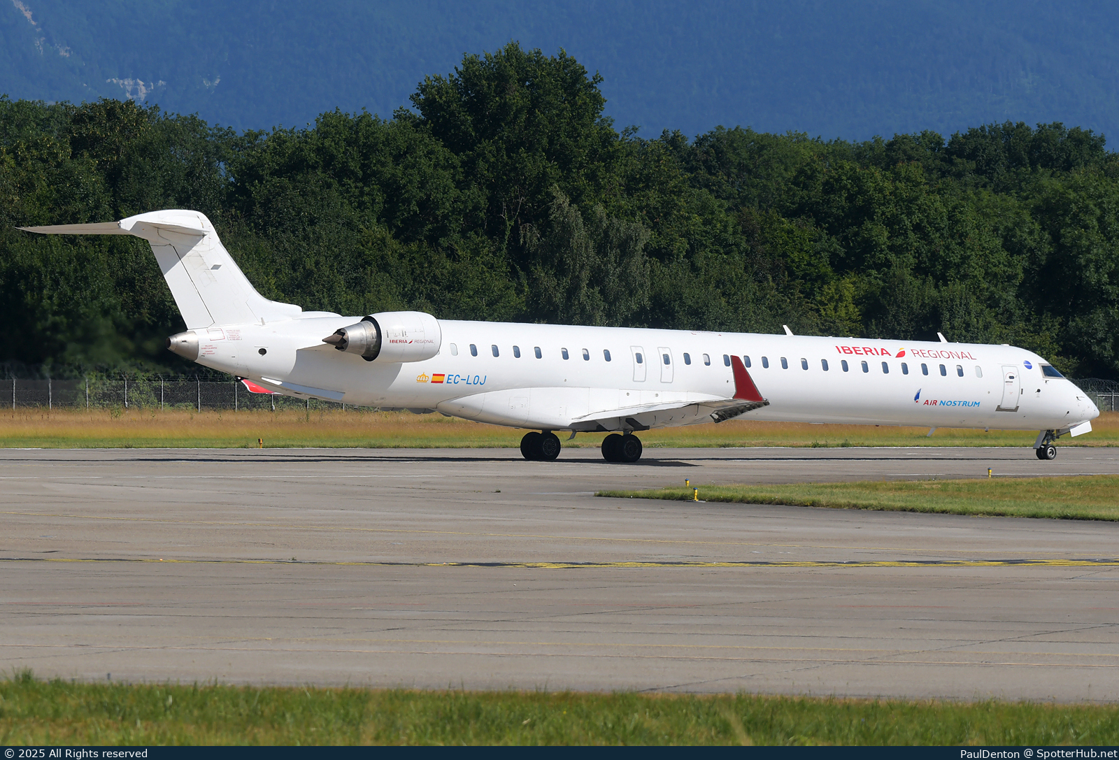 Photo of EC-LOJ - Bombardier CRJ-1000 operated by Iberia Regional (opb Air Nostrum)