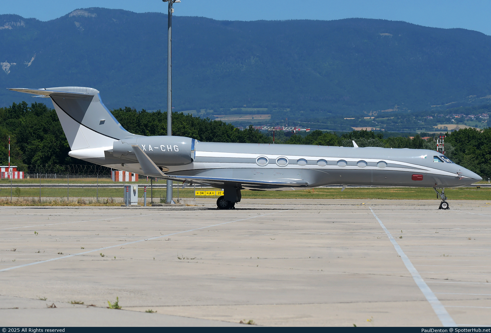 Photo of XA-CHG - Gulfstream GV-SP (G550) operated by OVESA Operadora de Vuelos Ejecutivos