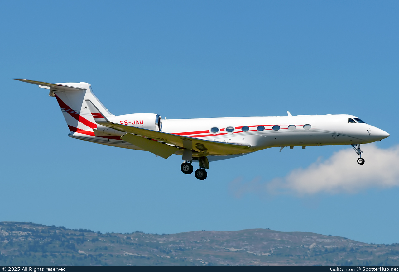 Photo of PS-JAD - Gulfstream GV-SP (G550) operated by Helistar Táxi Aéreo