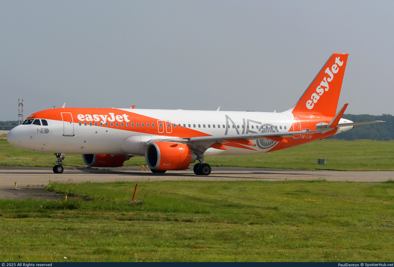 Photo of OE-LSF - Airbus A320-251N operated by easyJet Europe