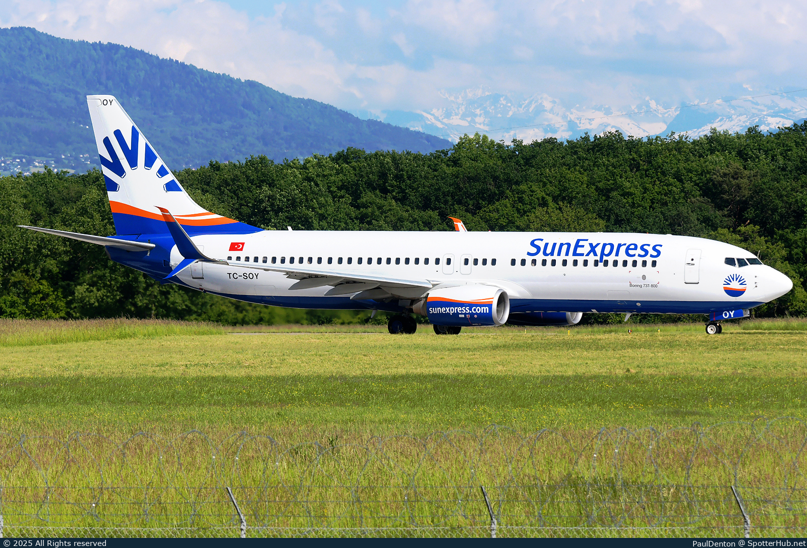 Photo of TC-SOY - Boeing 737-8HC operated by SunExpress