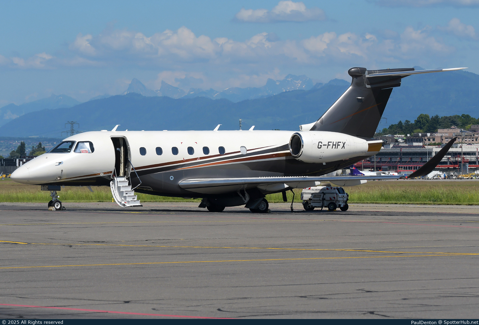 Photo of G-FHFX - Embraer Praetor 600 operated by Flexjet