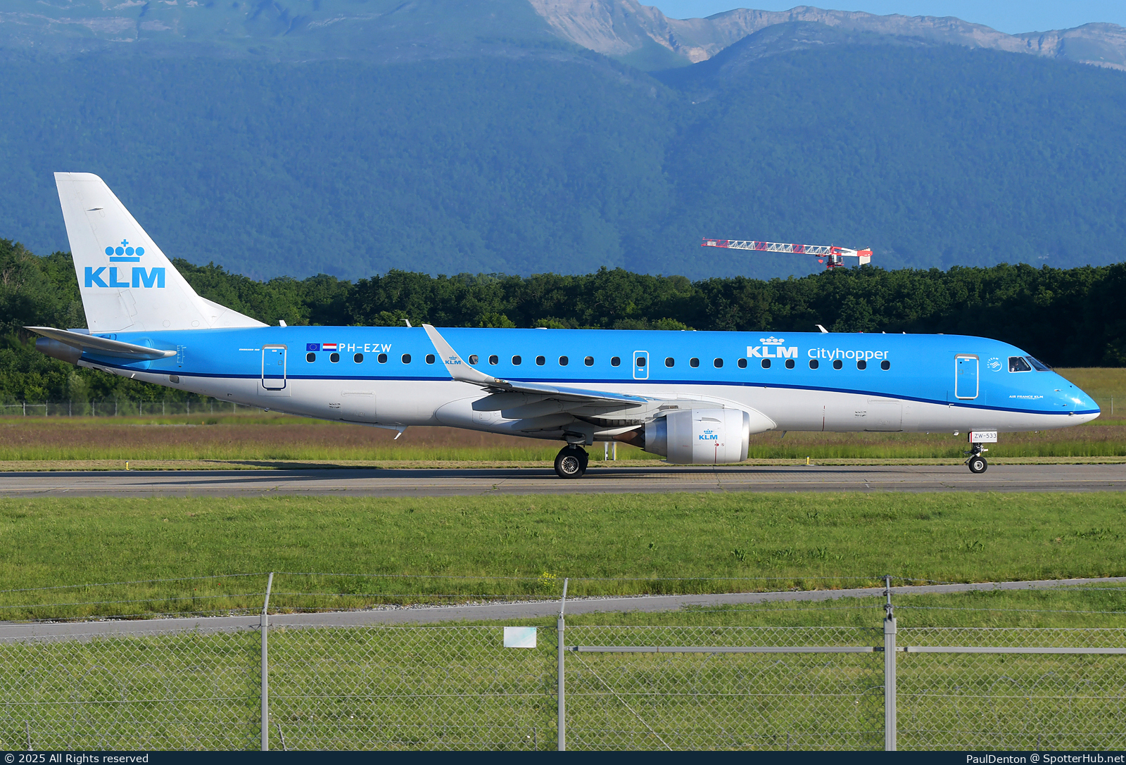 Photo of PH-EZW - Embraer ERJ-190STD operated by KLM Cityhopper