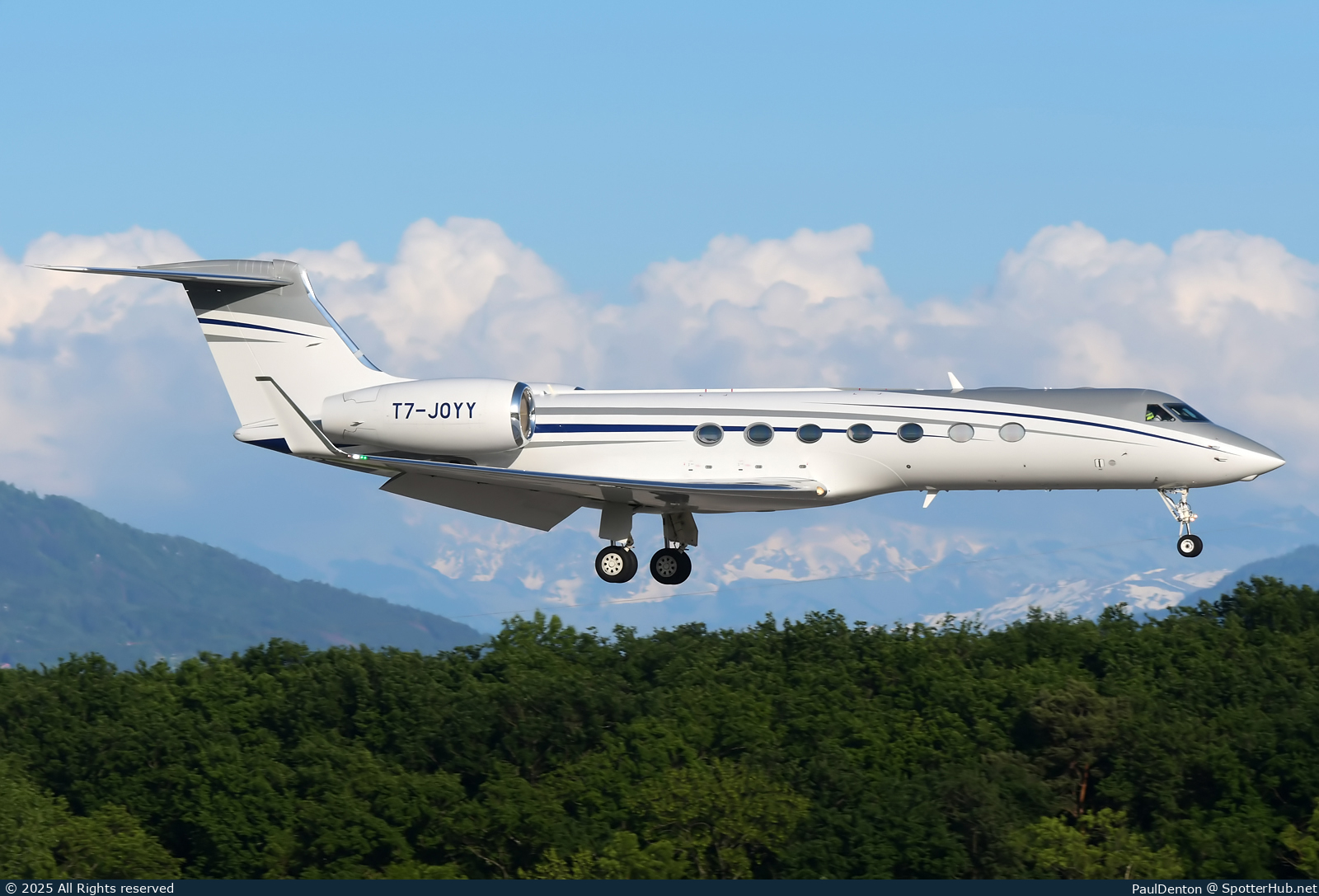 Photo of T7-JOYY - Gulfstream GV-SP (G550) operated by TAG Aviation San Marino