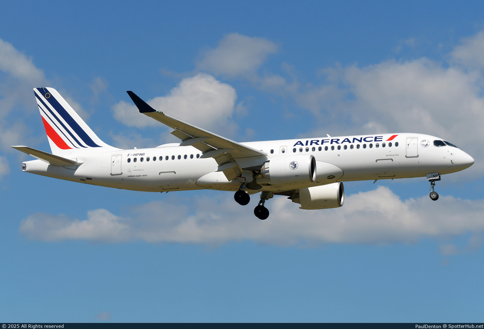 Photo of F-HPNR - Airbus A220-300 operated by Air France