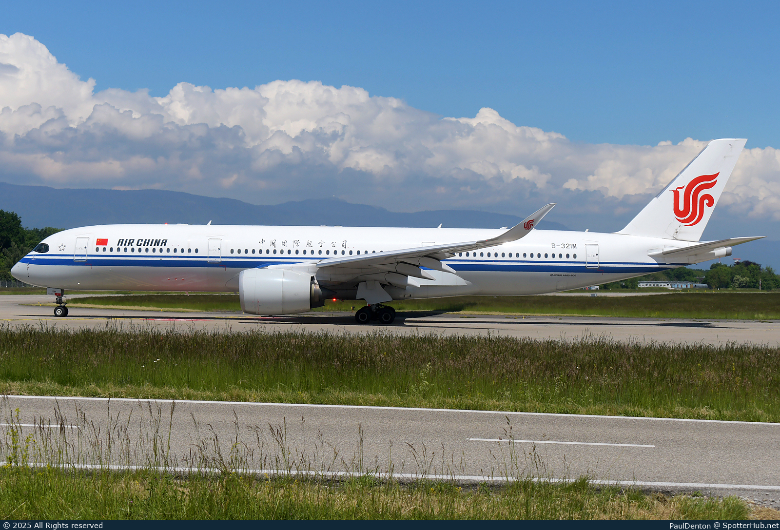 Photo of B-321M - Airbus A350-941 operated by Air China
