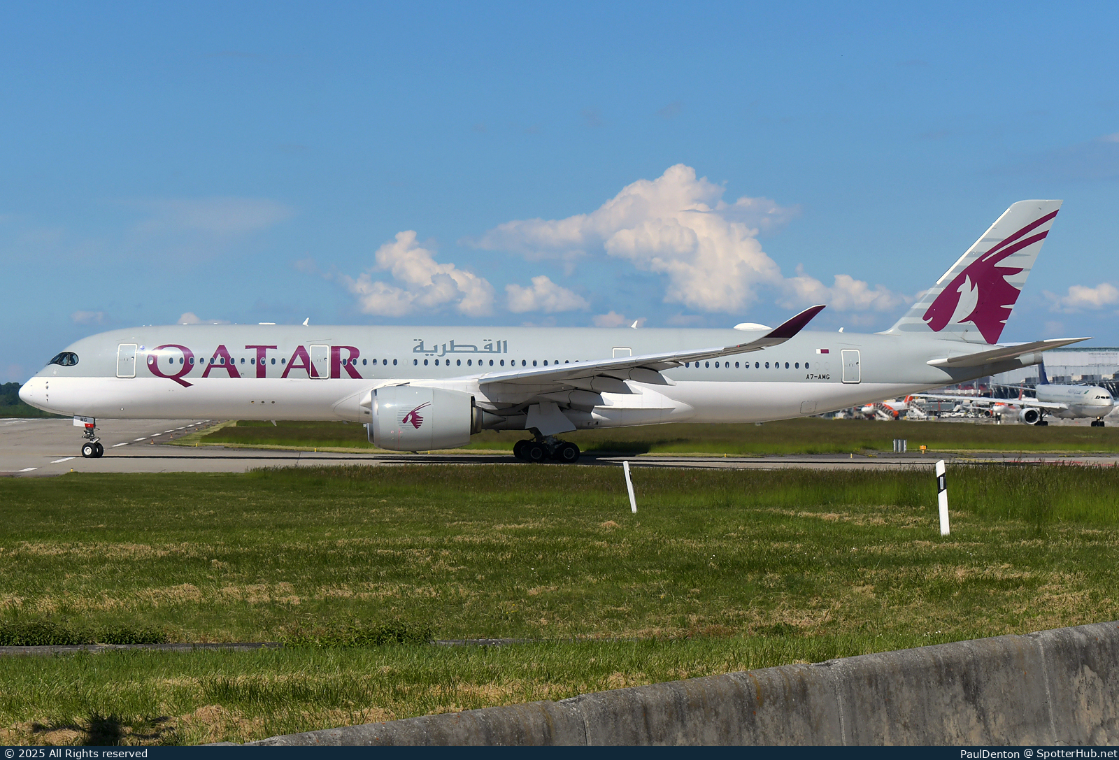 Photo of A7-AMG - Airbus A350-941 operated by Qatar Airways