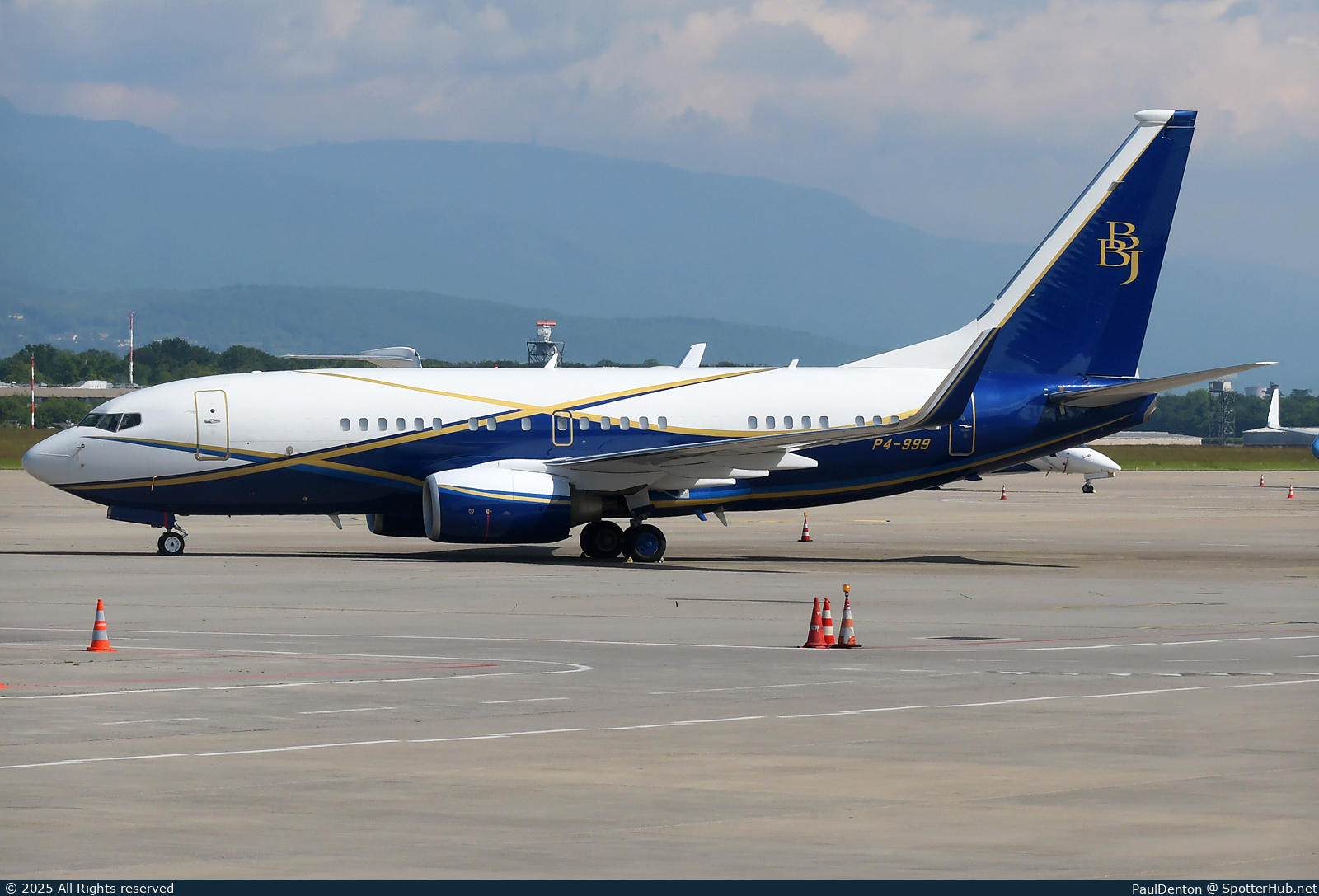 Photo of P4-999 - Boeing 737-7BC(BBJ) operated by Bestfly Aruba
