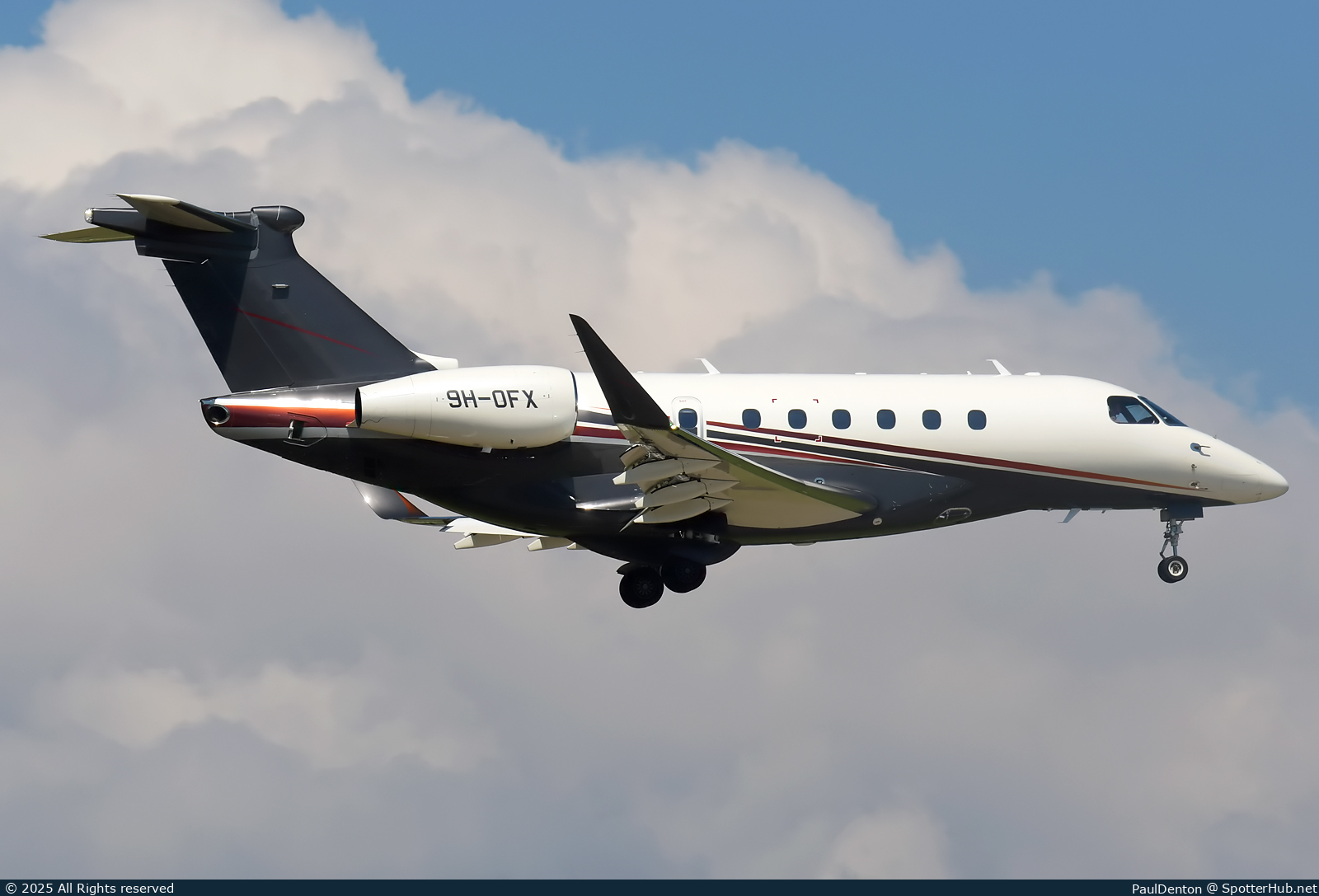 Photo of 9H-OFX - Embraer Praetor 600 operated by Flexjet