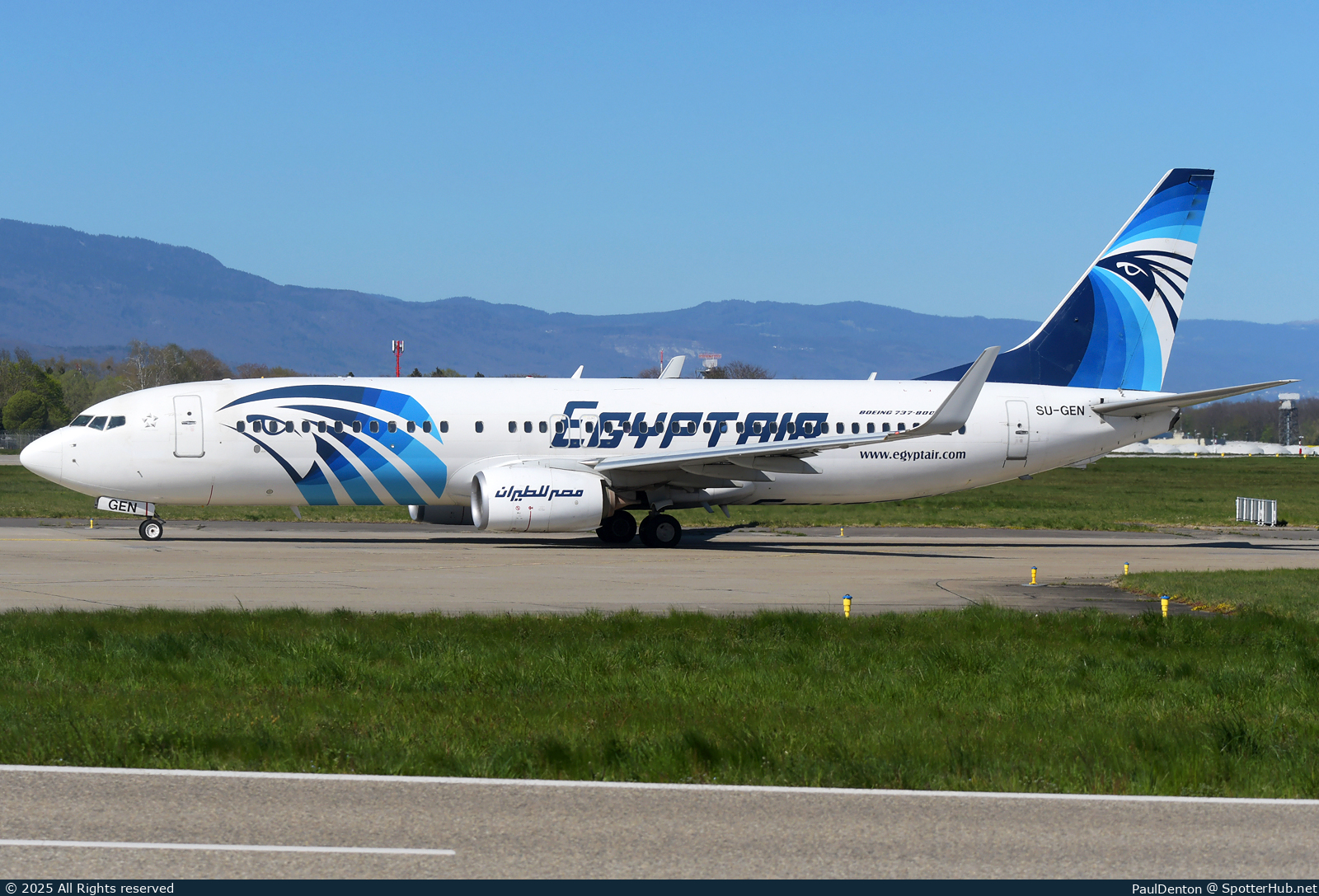 Photo of SU-GEN - Boeing 737-866 operated by Egyptair