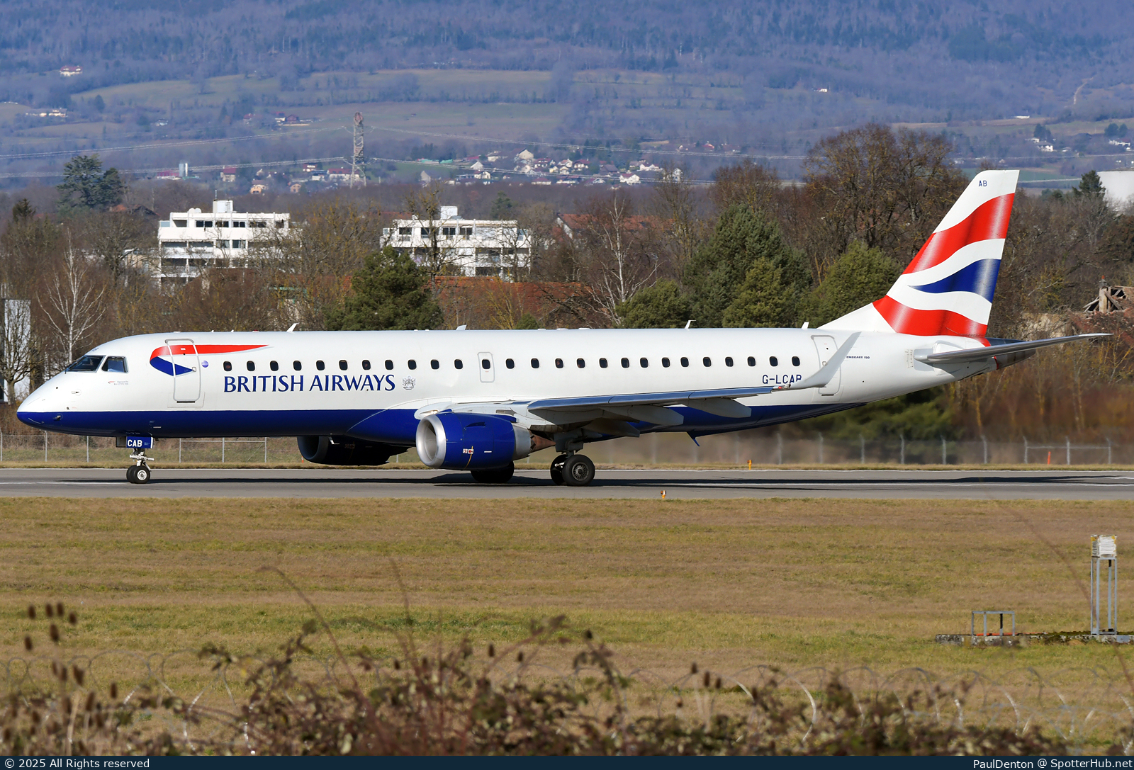 Photo of G-LCAB - Embraer ERJ-190SR operated by BA CityFlyer