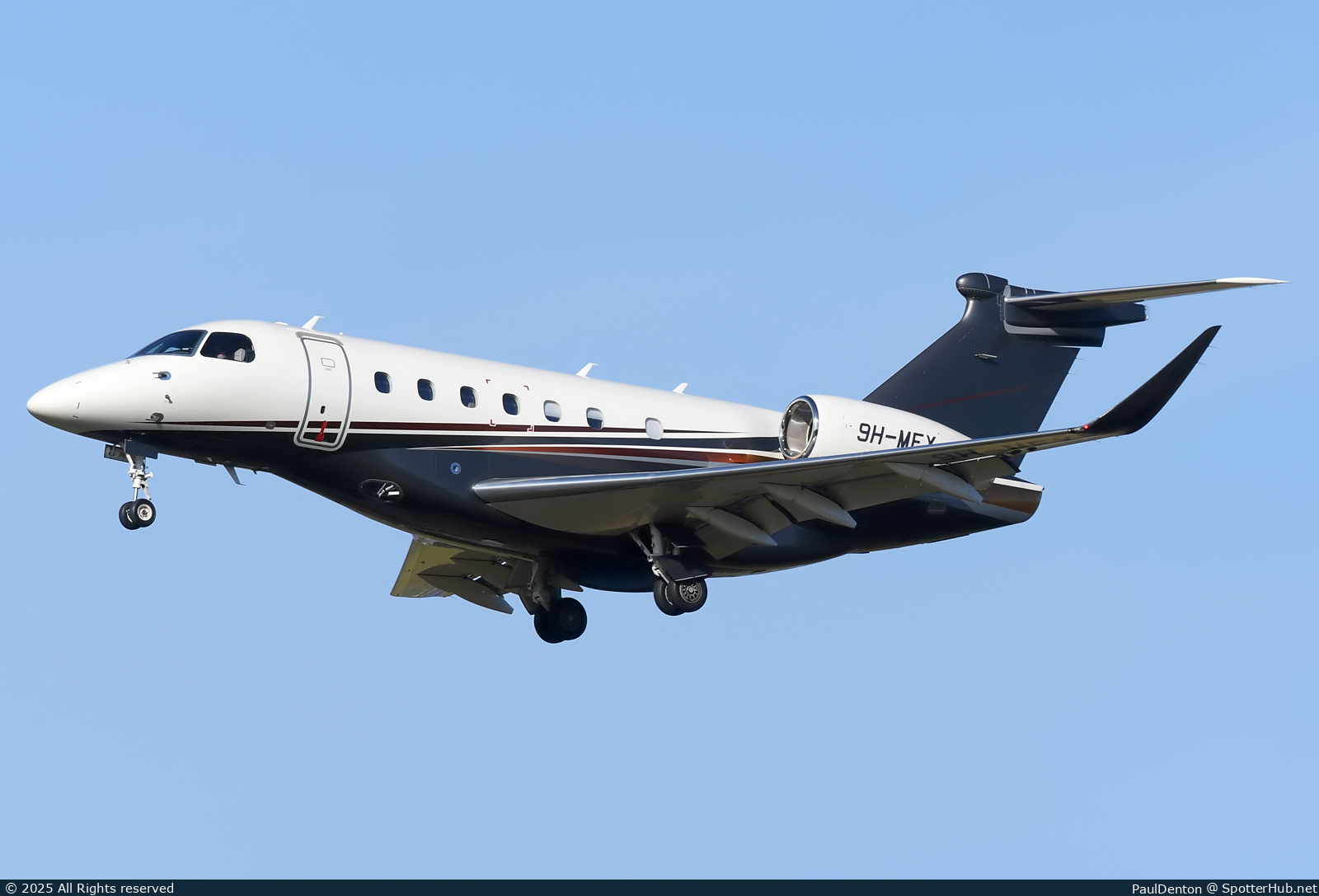 Photo of 9H-MFX - Embraer Praetor 600 operated by Flexjet