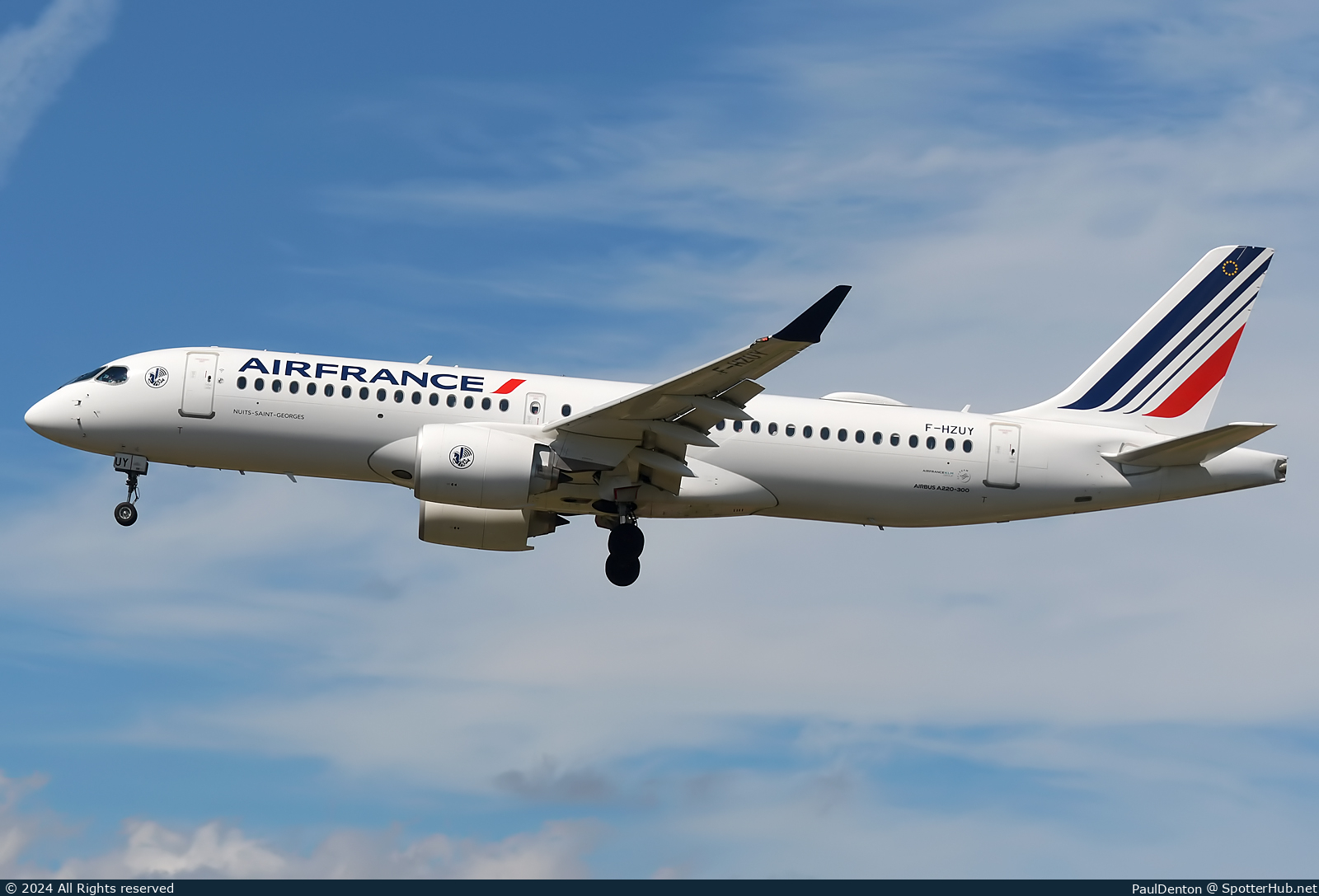 Photo of F-HZUY - Airbus A220-300 operated by Air France