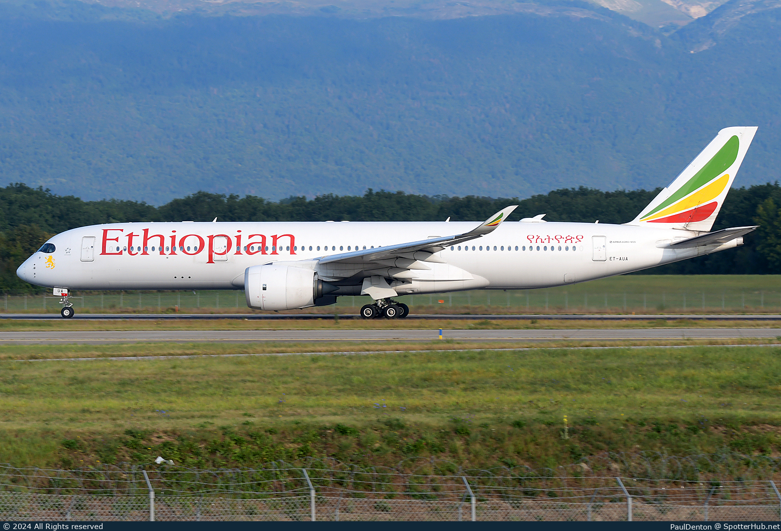 Photo of ET-AUA - Airbus A350-941 operated by Ethiopian Airlines