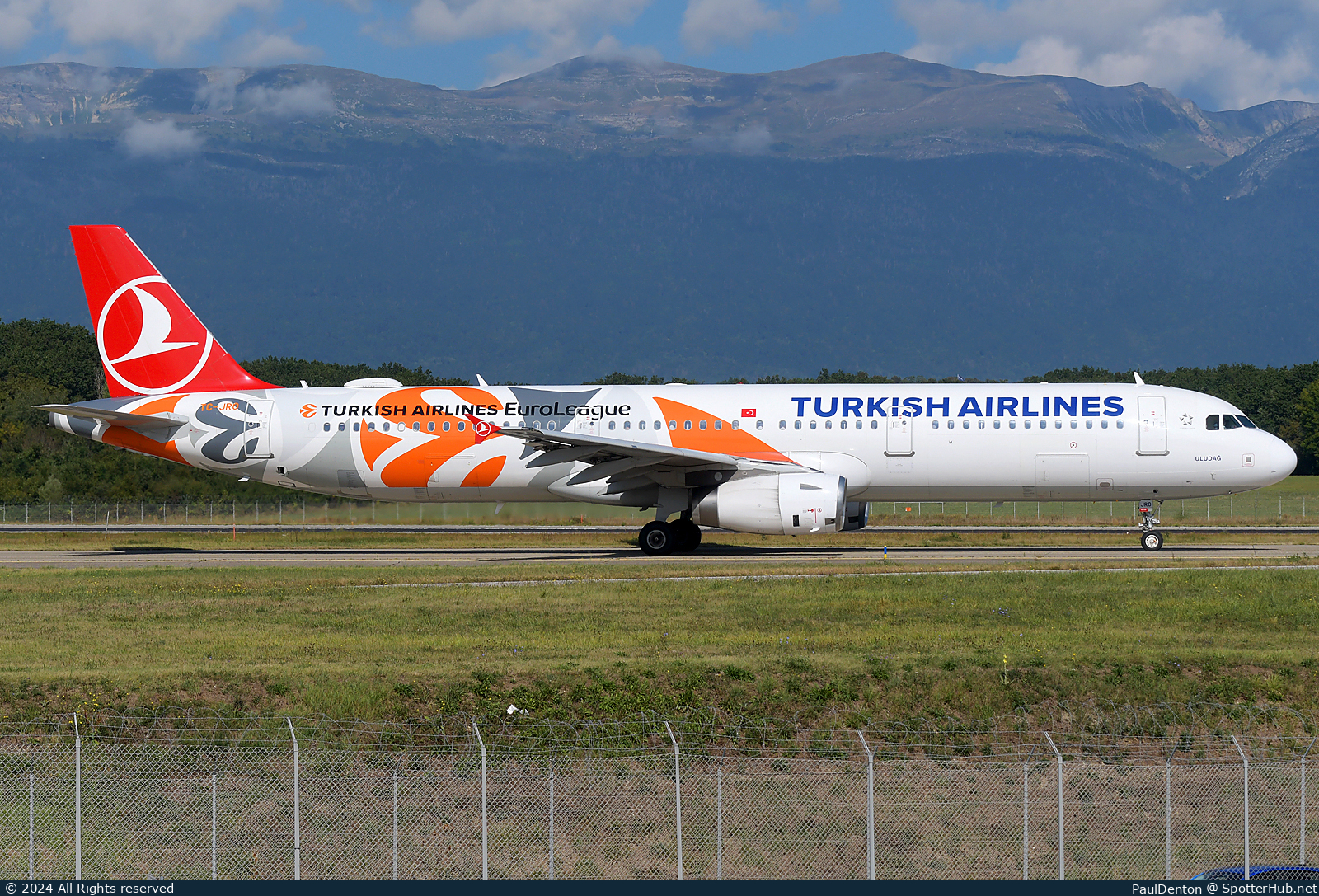 Photo of TC-JRO - Airbus A321-231 operated by Turkish Airlines