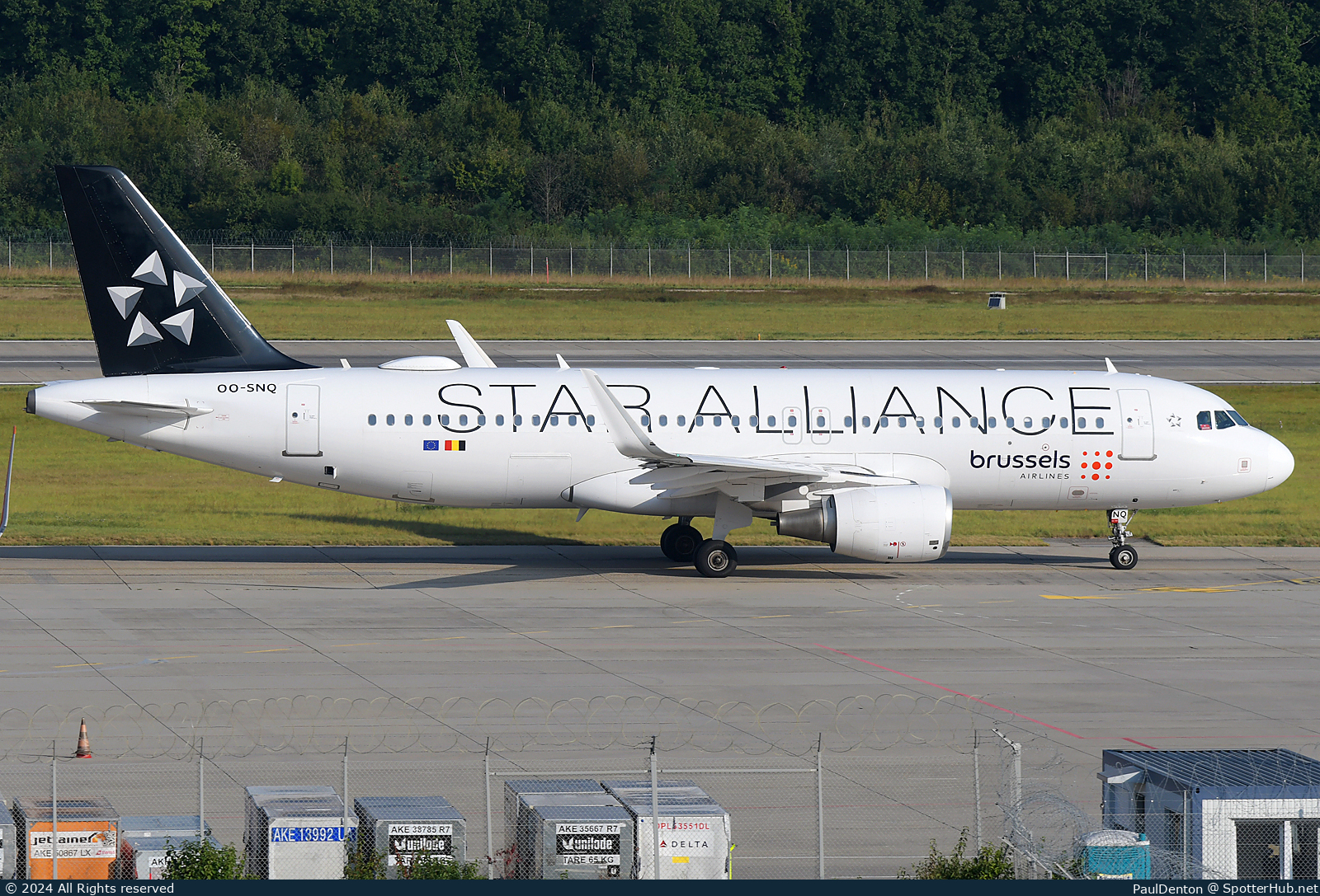 Photo of OO-SNQ - Airbus A320-214 operated by Brussels Airlines
