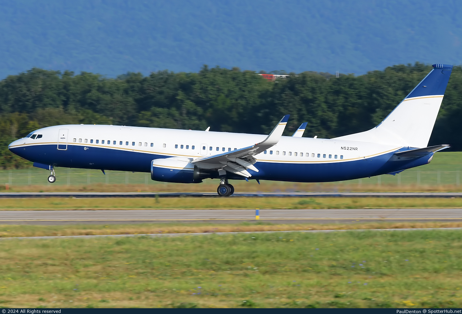Photo of N522NR - Boeing 737-8ZE(BBJ2) operated by Hongkong Jet