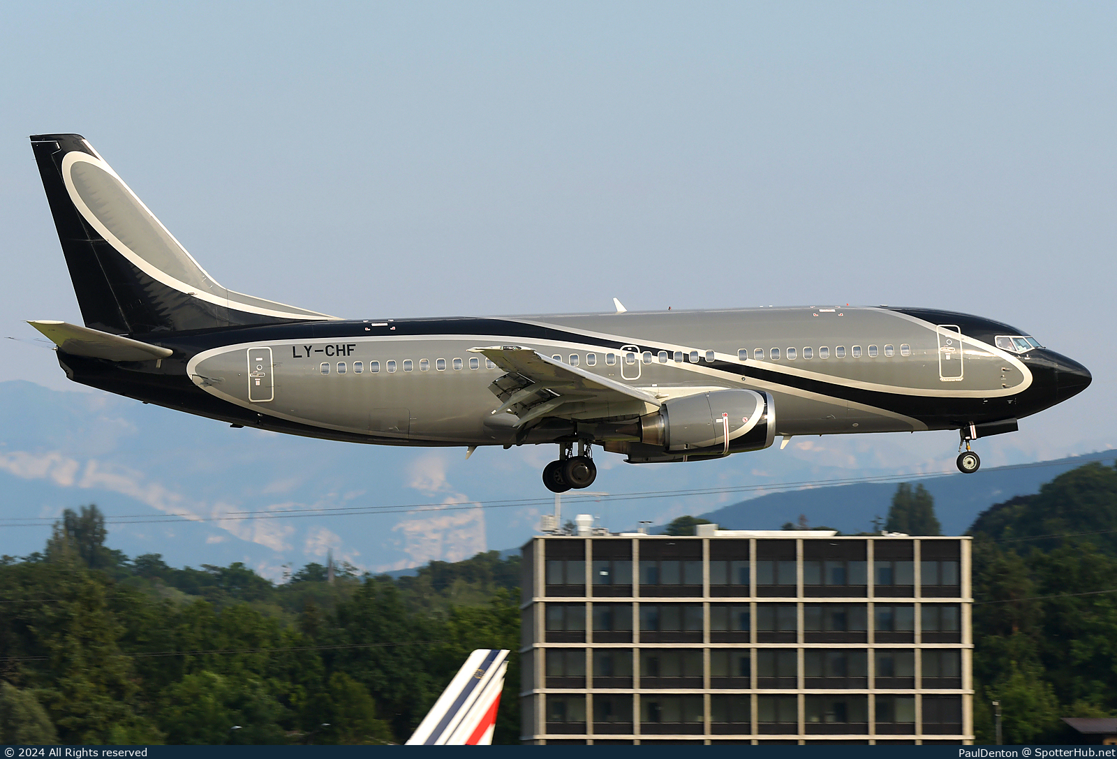 Photo of LY-CHF - Boeing 737-31S operated by KlasJet