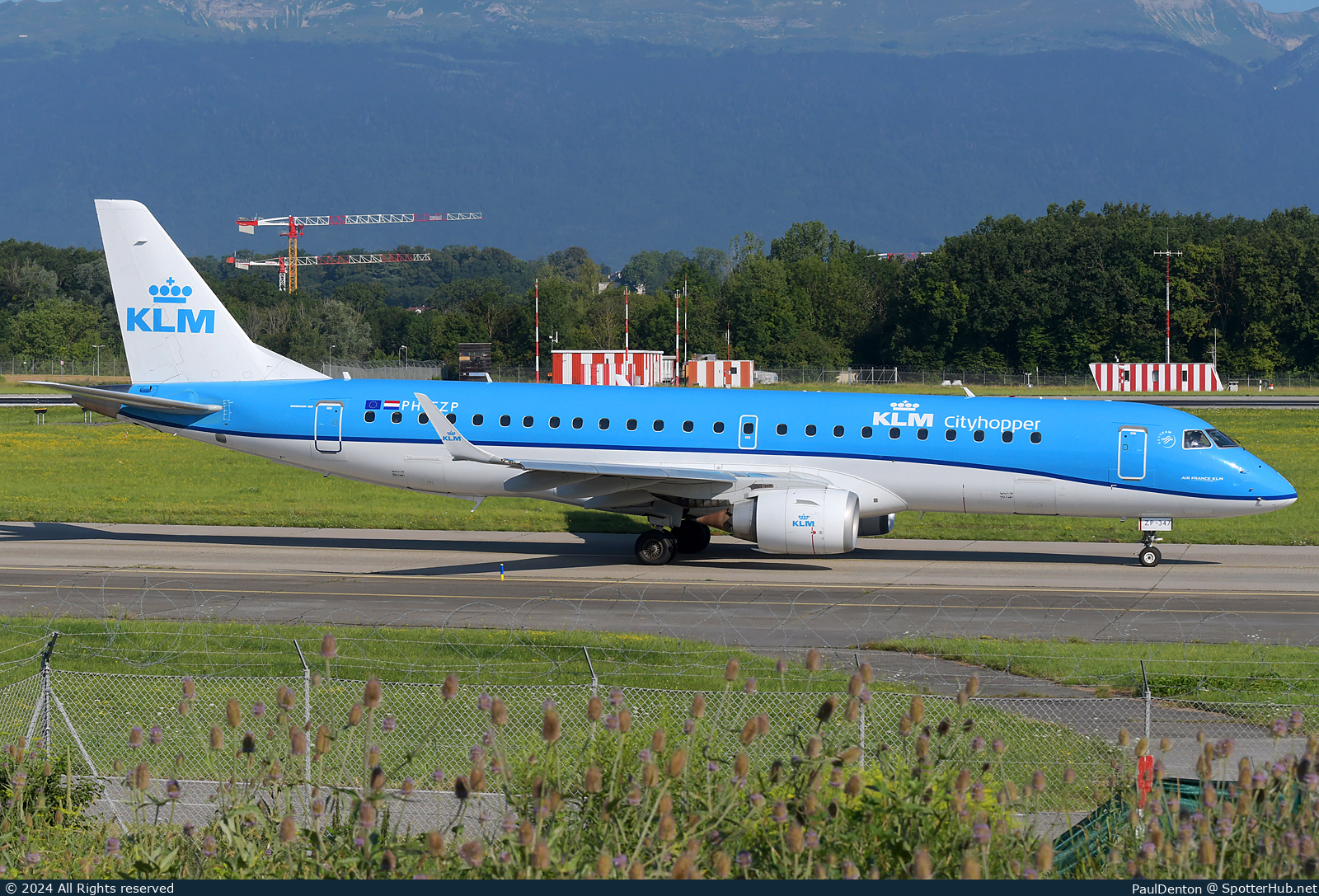 Photo of PH-EZP - Embraer ERJ-190STD operated by KLM Cityhopper