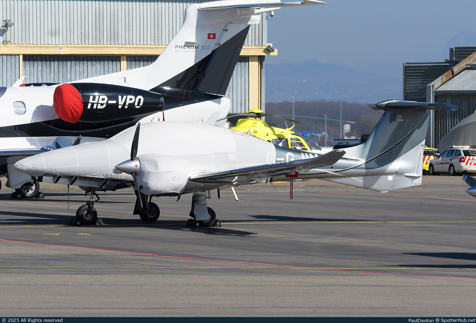 Photo of G-GJIM - Diamond DA62 operated by Private