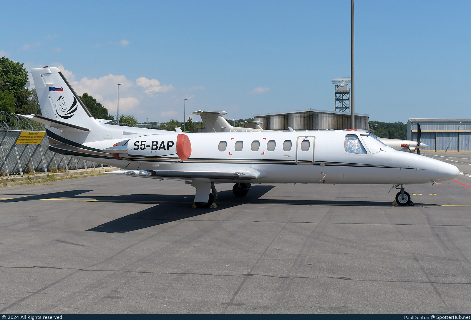 Photo of S5-BAP - Cessna 550B Citation Bravo operated by Fox Aviation
