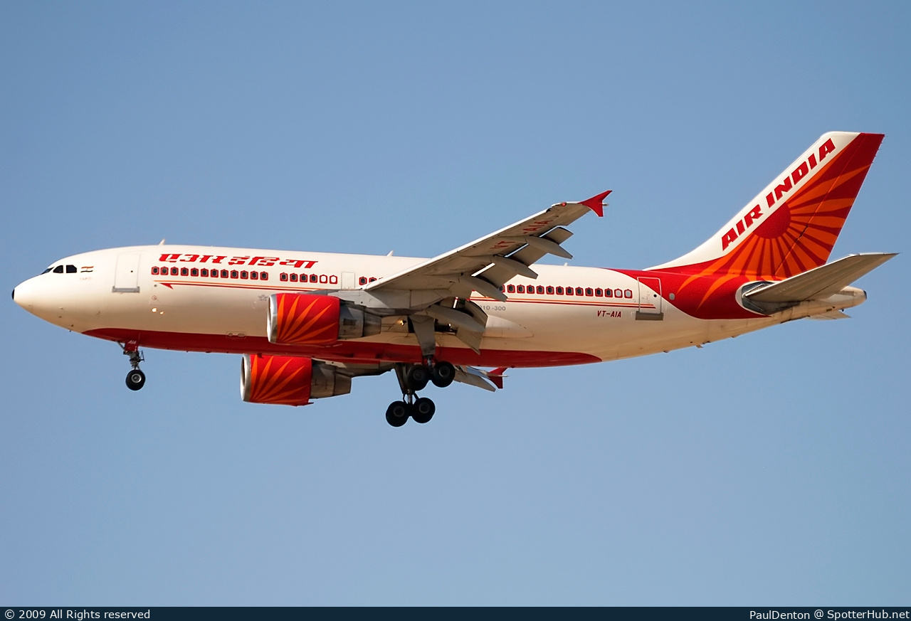Photo of VT-AIA - Airbus A310-324 operated by Air India